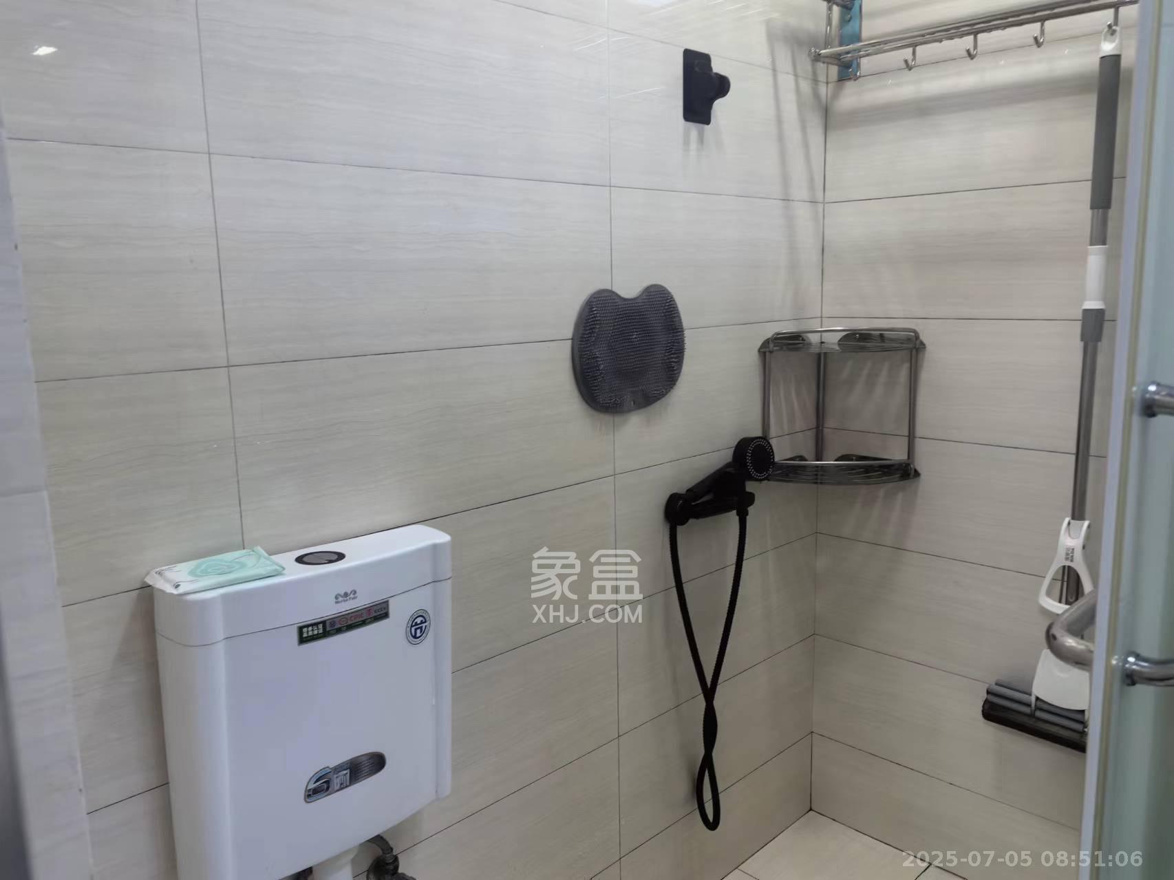 世纪桃花苑  1室1厅1卫    1300.0元/月室内图