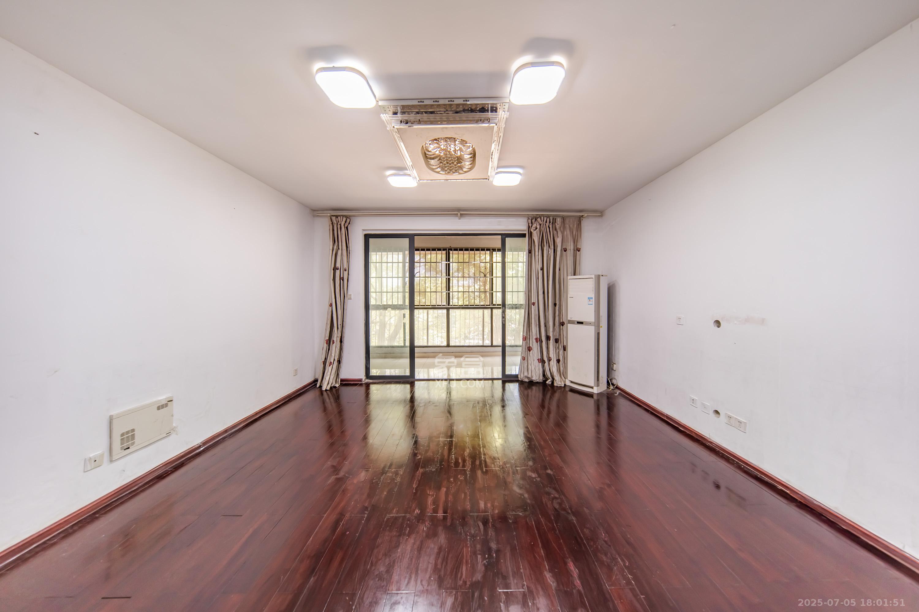 阳光100三期  4室2厅2卫    138.0万 阳光100三期  4室2厅2卫    138.0万