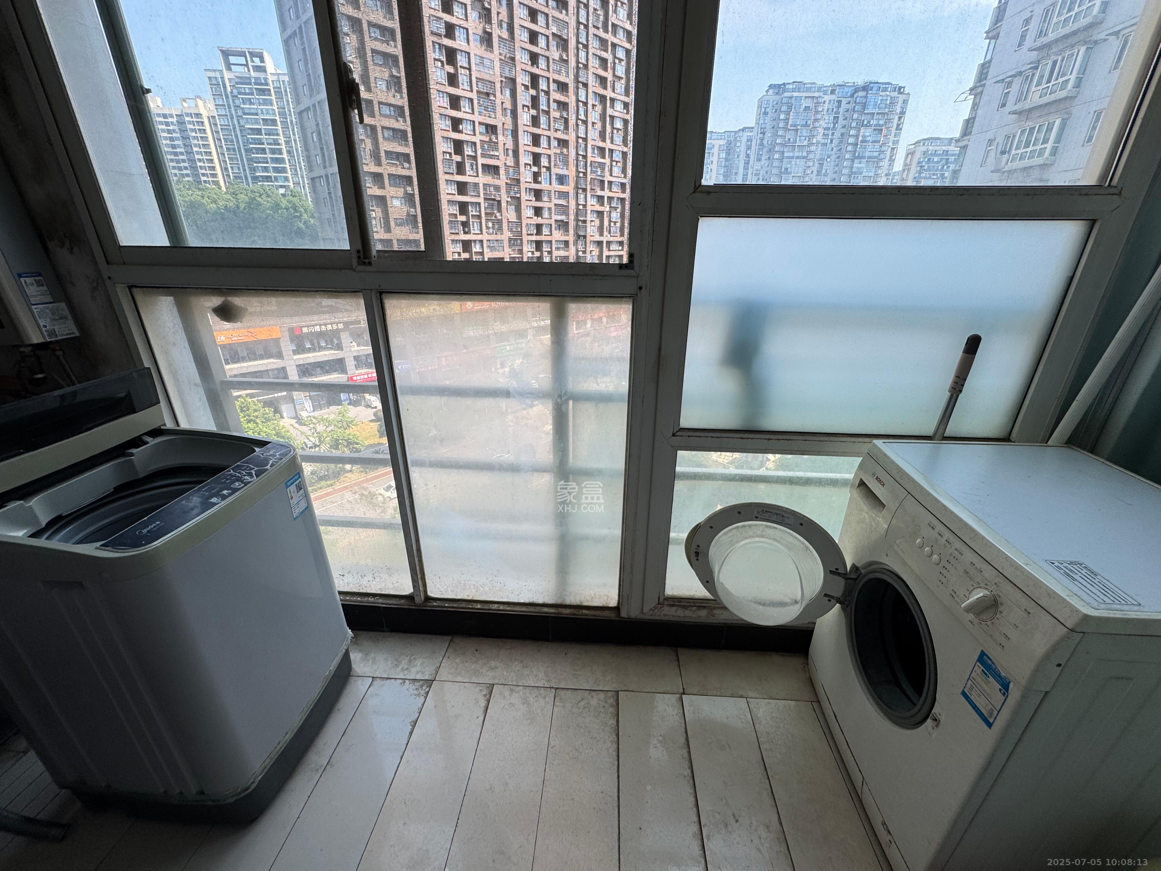 申奥美域 3室2厅1卫 2100.0元/月 申奥美域 3室2厅1卫 2100.0元/月室内图