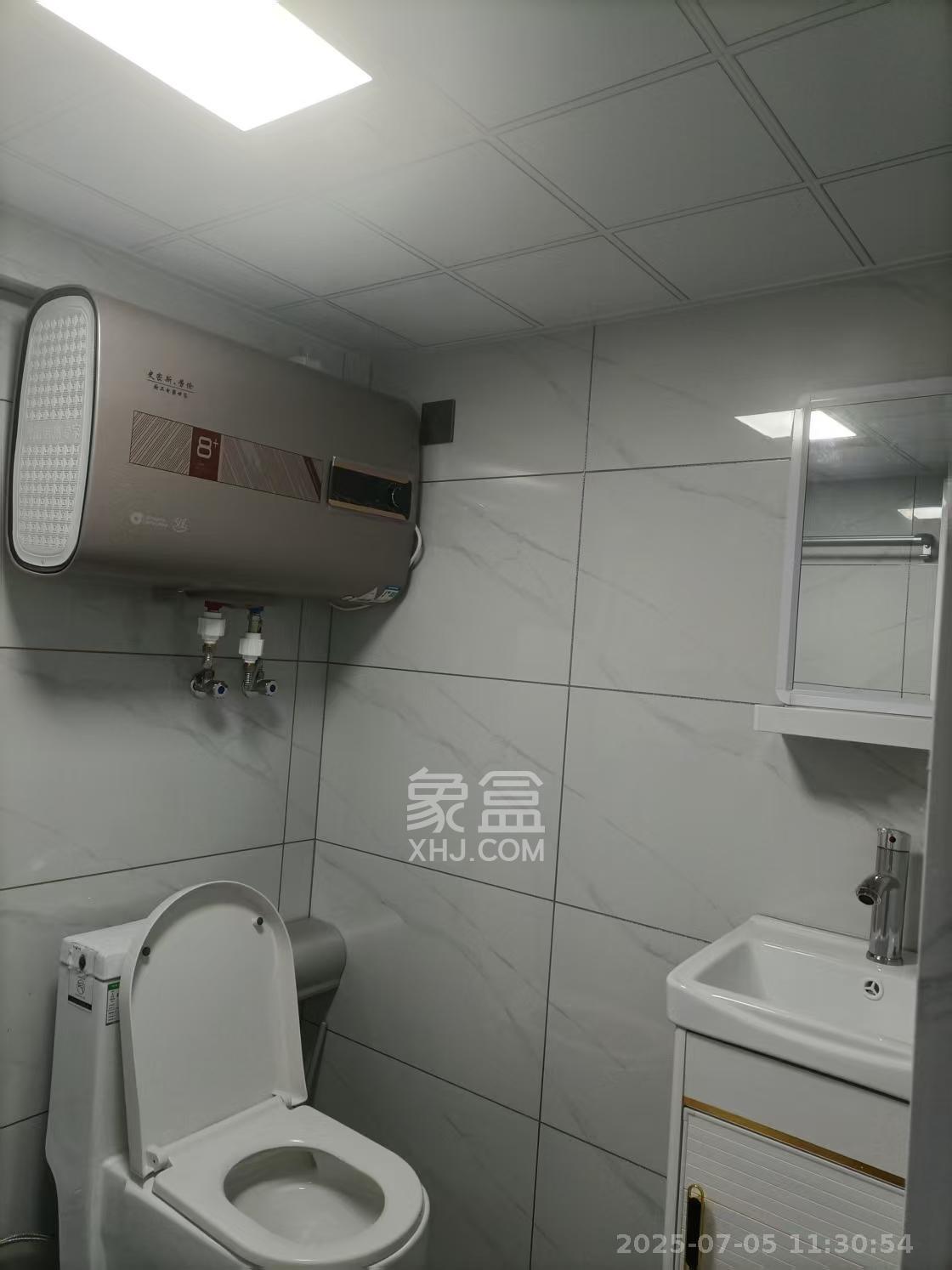 中国铁建京师璟台  1室1厅1卫    1600.0元/月 中国铁建京师璟台  1室1厅1卫    1600.0元/月室内图