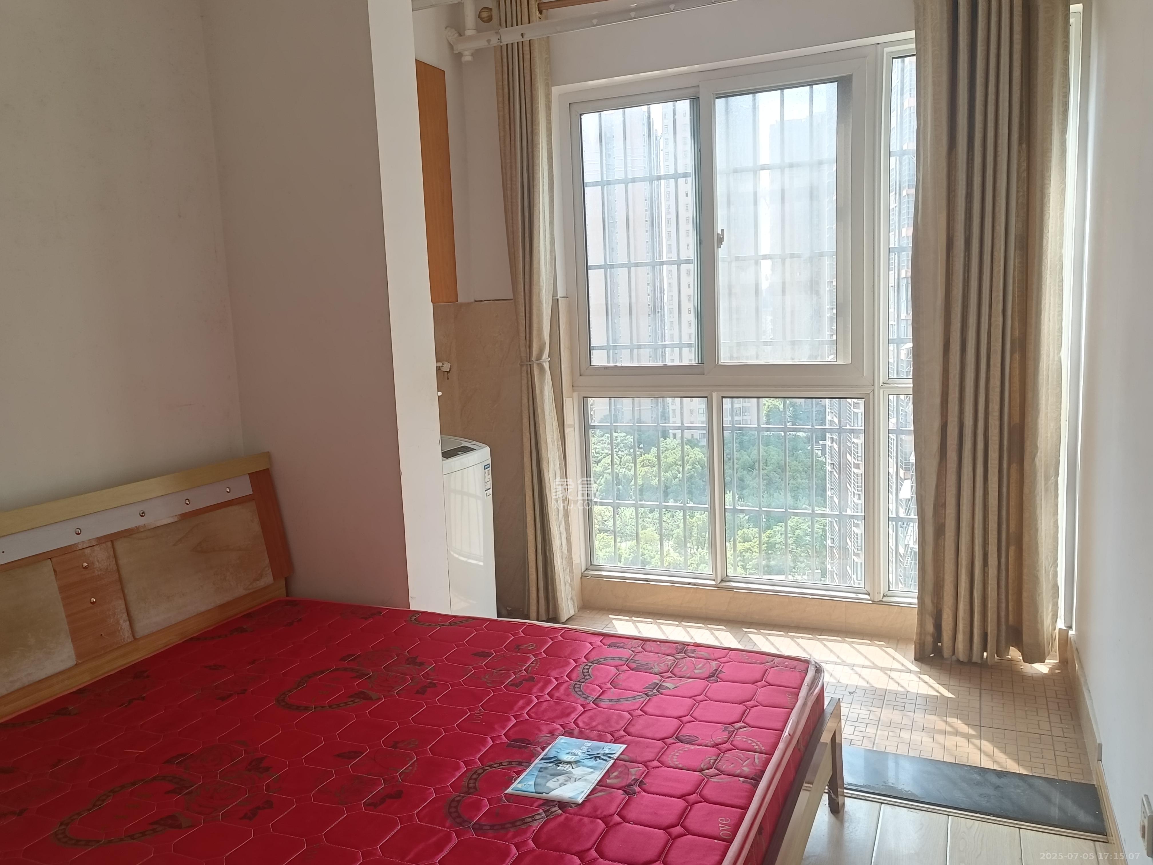 楚天世纪城东苑 2室2厅1卫 1400.0元/月 楚天世纪城东苑 2室2厅1卫 1400.0元/月室内图