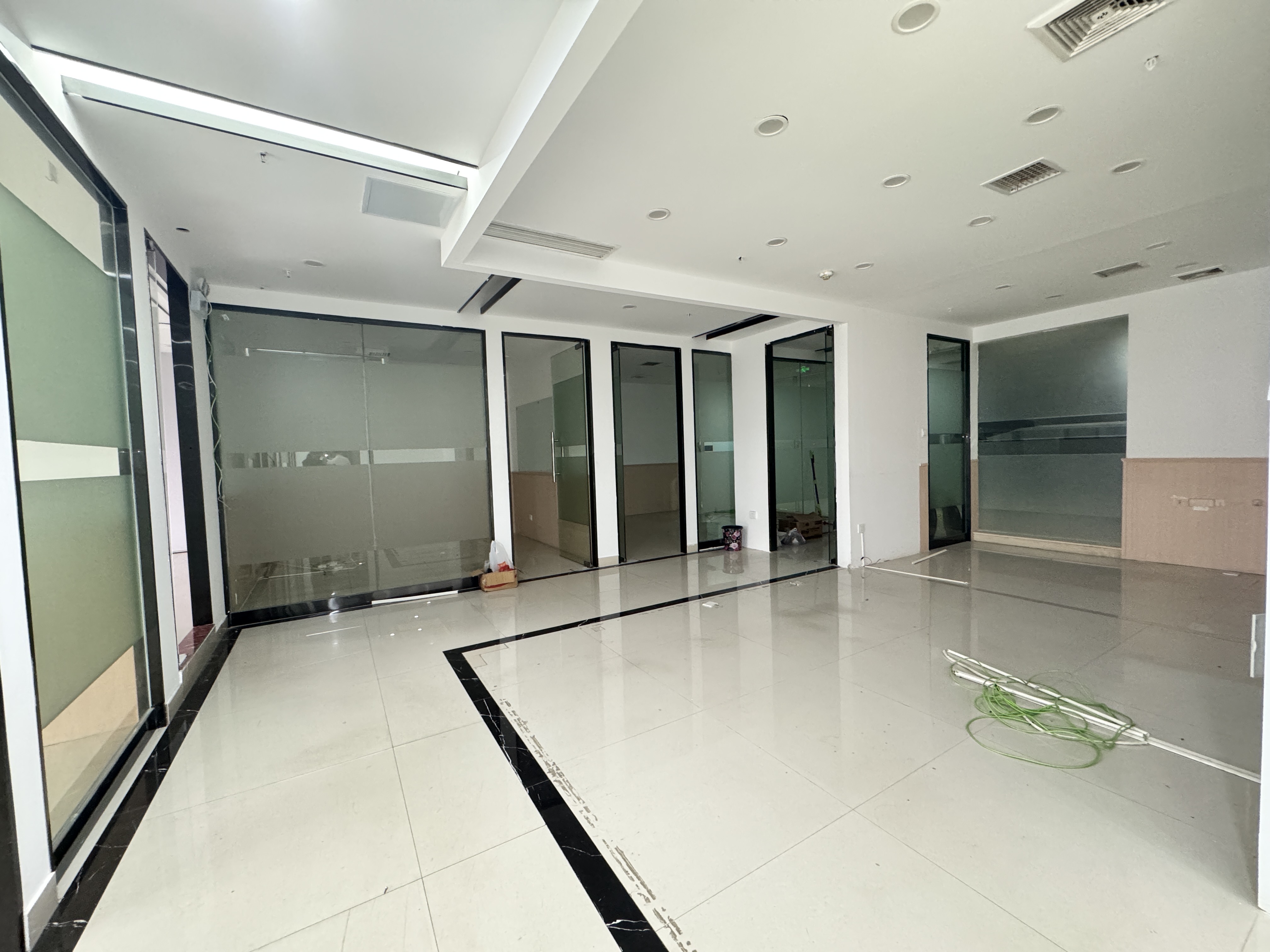 星月都会  1室0厅0卫    8000.0元/月 星月都会  1室0厅0卫    8000.0元/月室内图