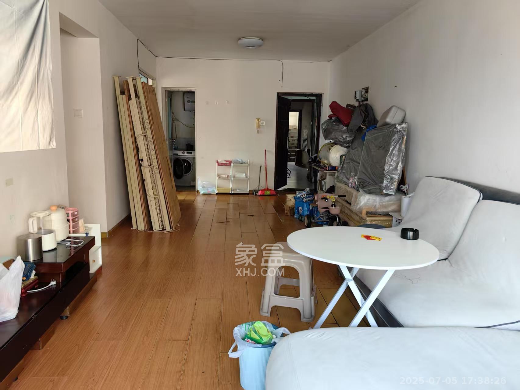 麓谷锦和园 2室2厅1卫 1800.0元/月 麓谷锦和园 2室2厅1卫 1800.0元/月室内图