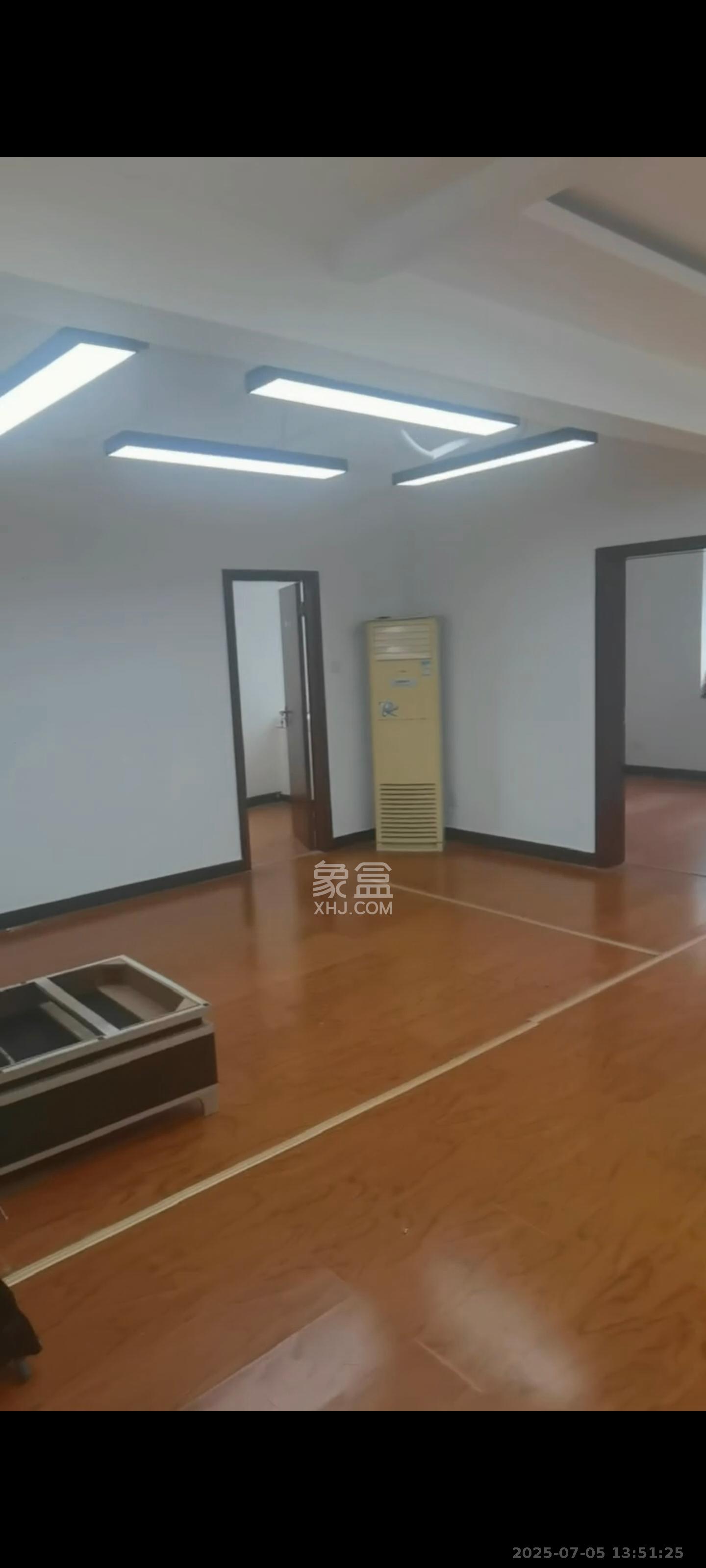 湘诚时速风标  1室1厅1卫   2700.00元/月室内图