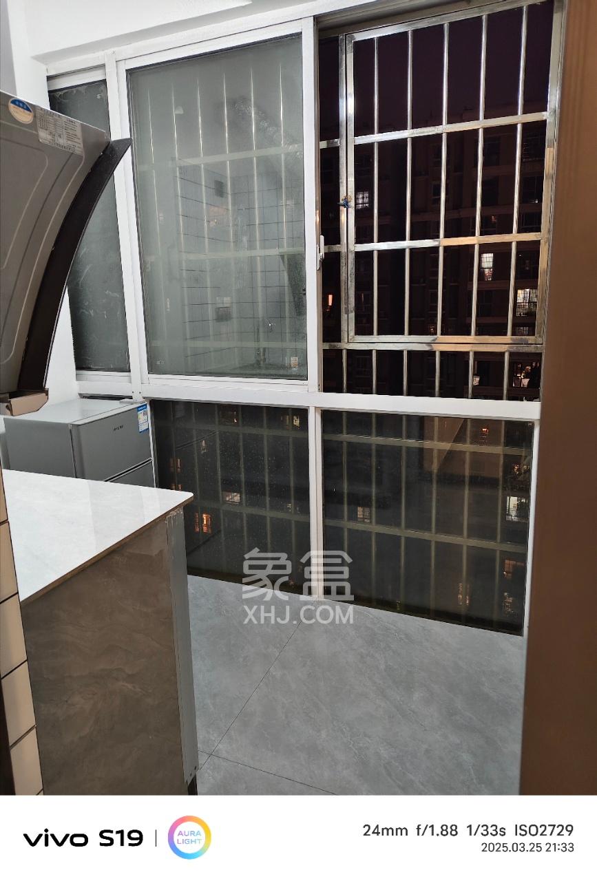 上河国际C区 0室1厅1卫 1300.0元/月 上河国际C区 0室1厅1卫 1300.0元/月室内图