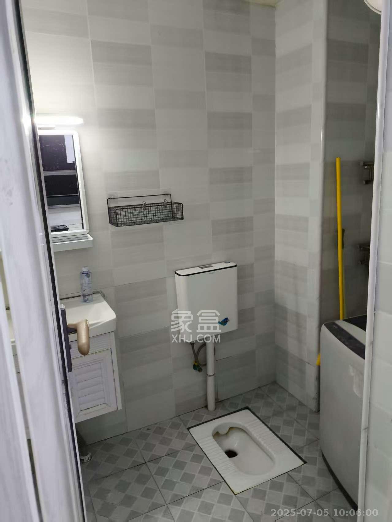 润和滨江府  1室1厅1卫   1400.00元/月室内图