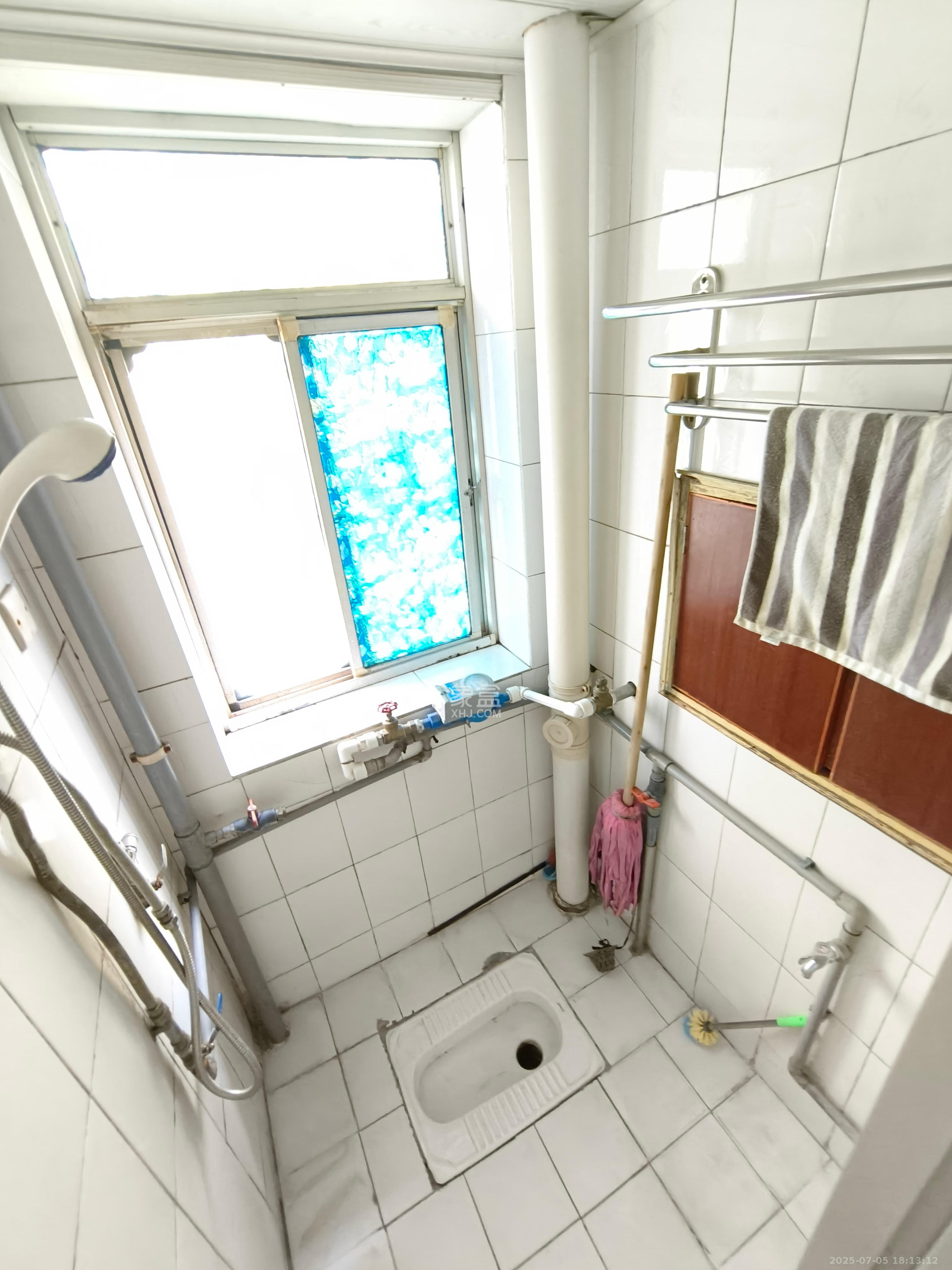 长沙师范教职工宿舍 2室2厅1卫 2300.0元/月 长沙师范教职工宿舍 2室2厅1卫 2300.0元/月室内图