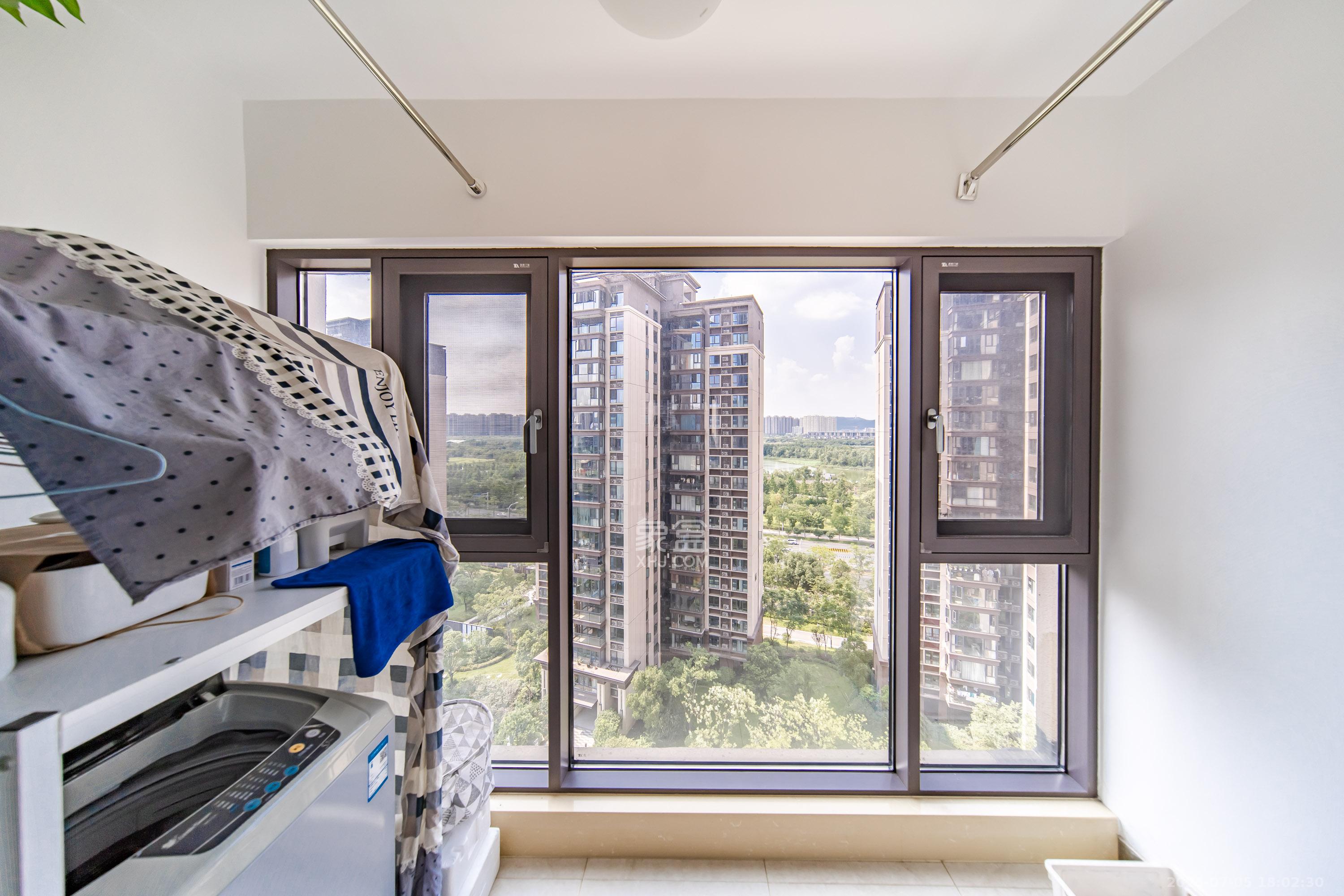 深业鹭栖府 4室2厅2卫 198.0万 深业鹭栖府 4室2厅2卫 198.0万阳台