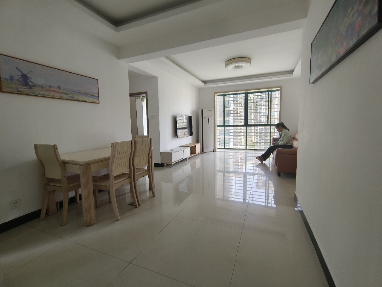 品阁 3室2厅2卫 2000.0元/月 品阁 3室2厅2卫 2000.0元/月室内图