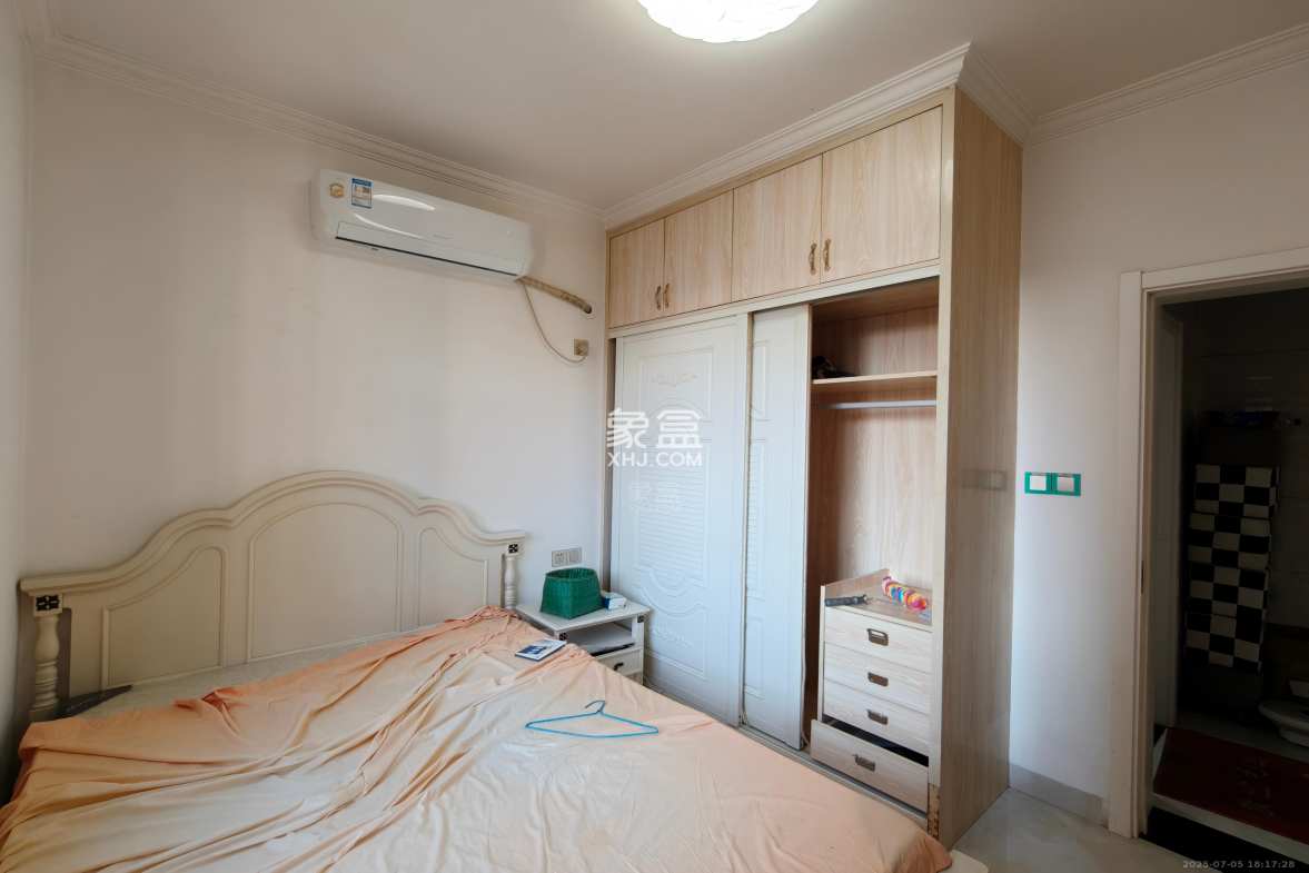 湘银星城 3室2厅1卫 2000.0元/月 湘银星城 3室2厅1卫 2000.0元/月室内图