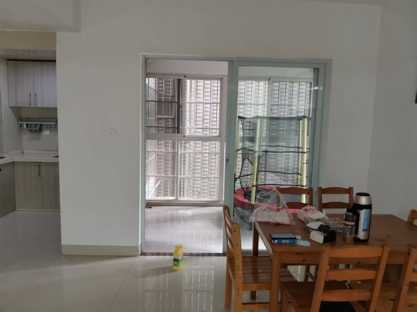 海航城 5室2厅2卫 3100.0元/月 海航城 5室2厅2卫 3100.0元/月室内图