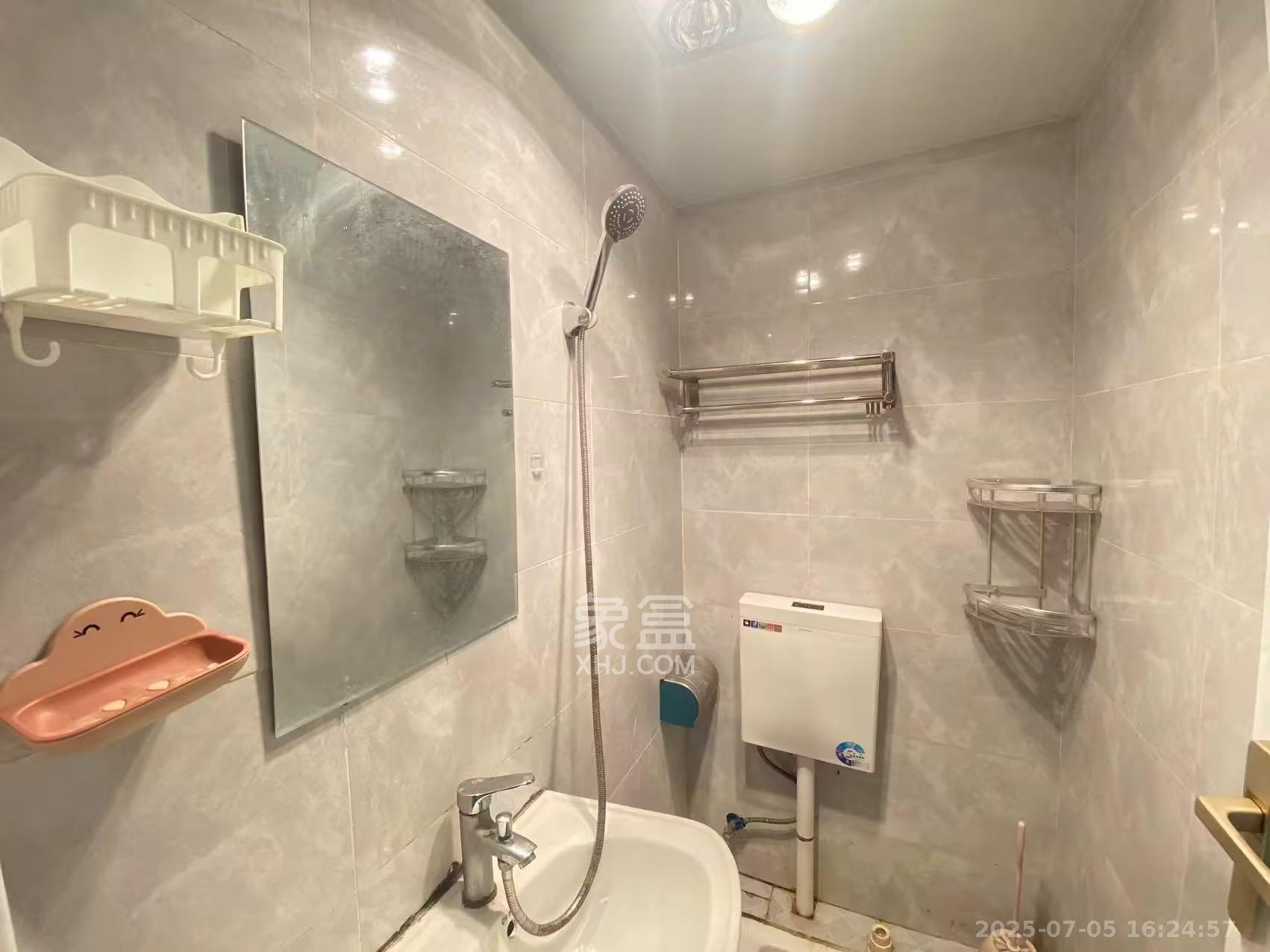 嘉雨兴园 2室1厅1卫 1900.0元/月 嘉雨兴园 2室1厅1卫 1900.0元/月室内图