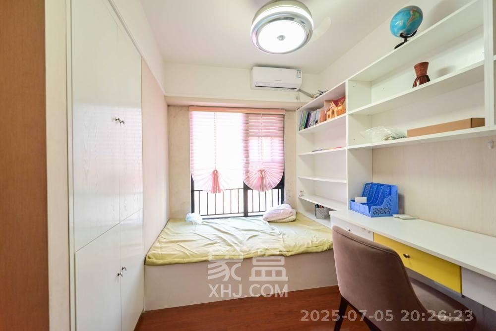 万科魅力之城非凡里  3室2厅1卫    2800.0元/月室内图