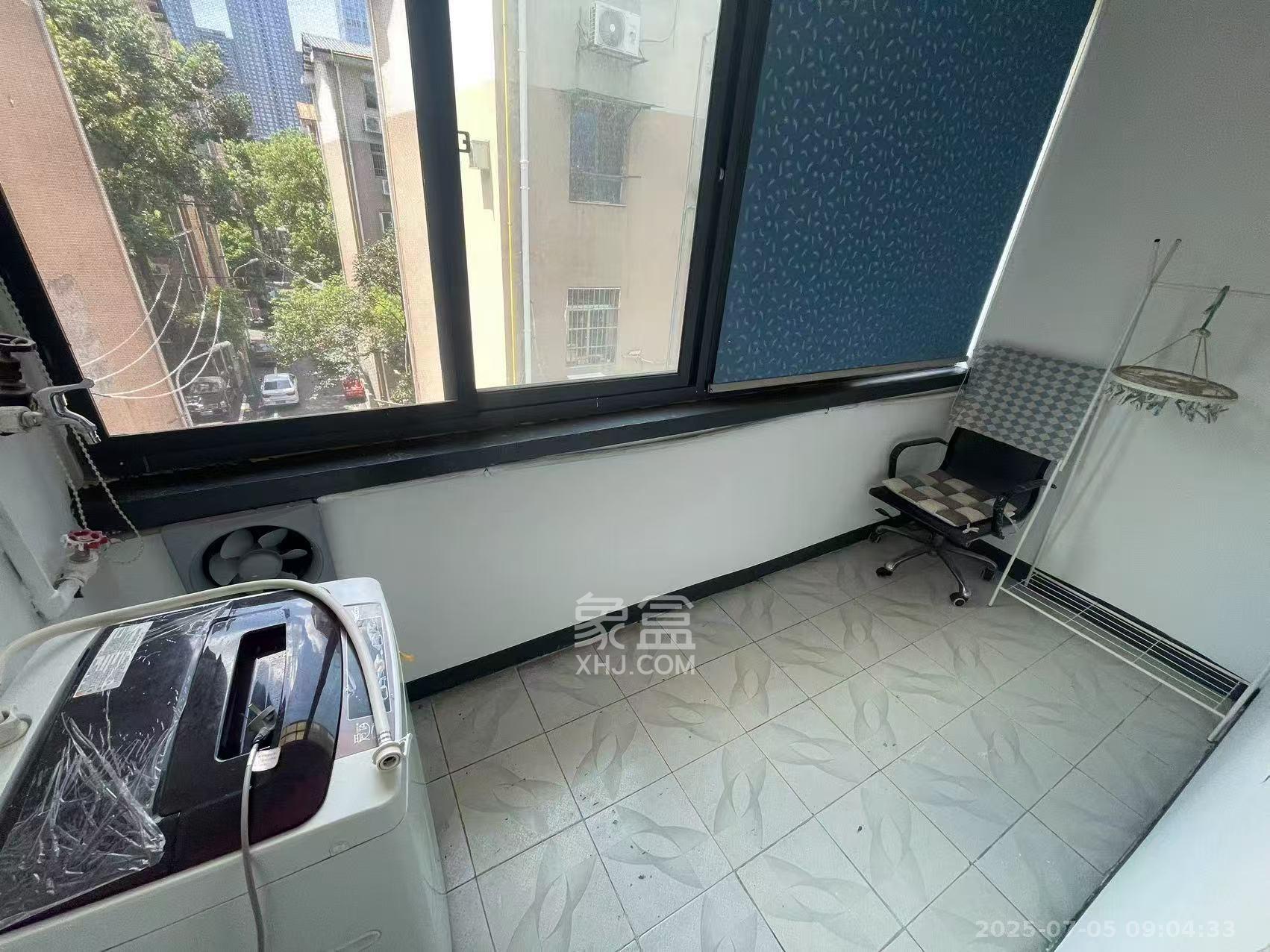 文艺新村  1室0厅0卫   1600.00元/月室内图