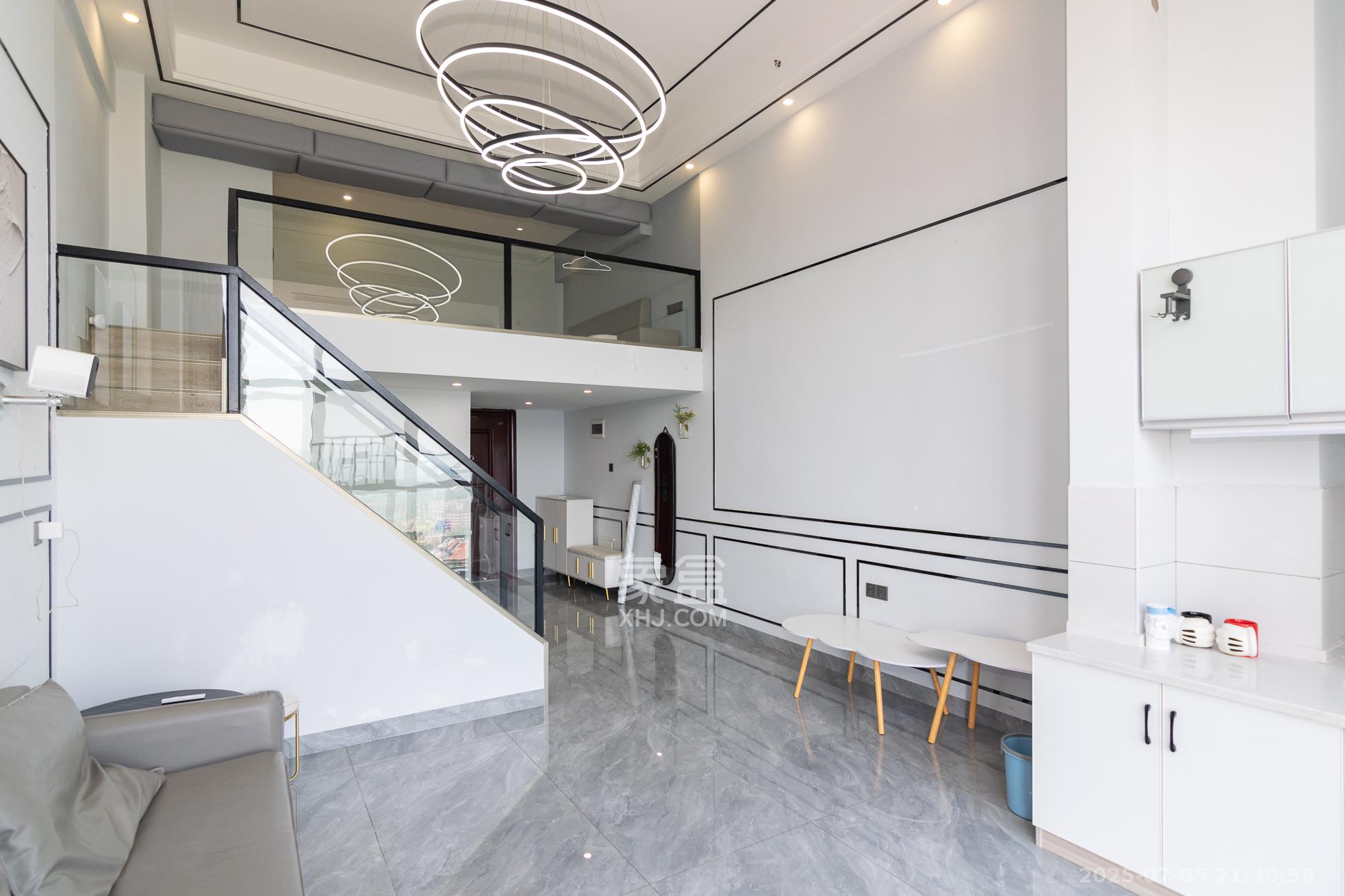 富兴悦府(富兴学府名邸)  1室1厅1卫    38.88万 富兴悦府(富兴学府名邸)  1室1厅1卫    38.88万客厅