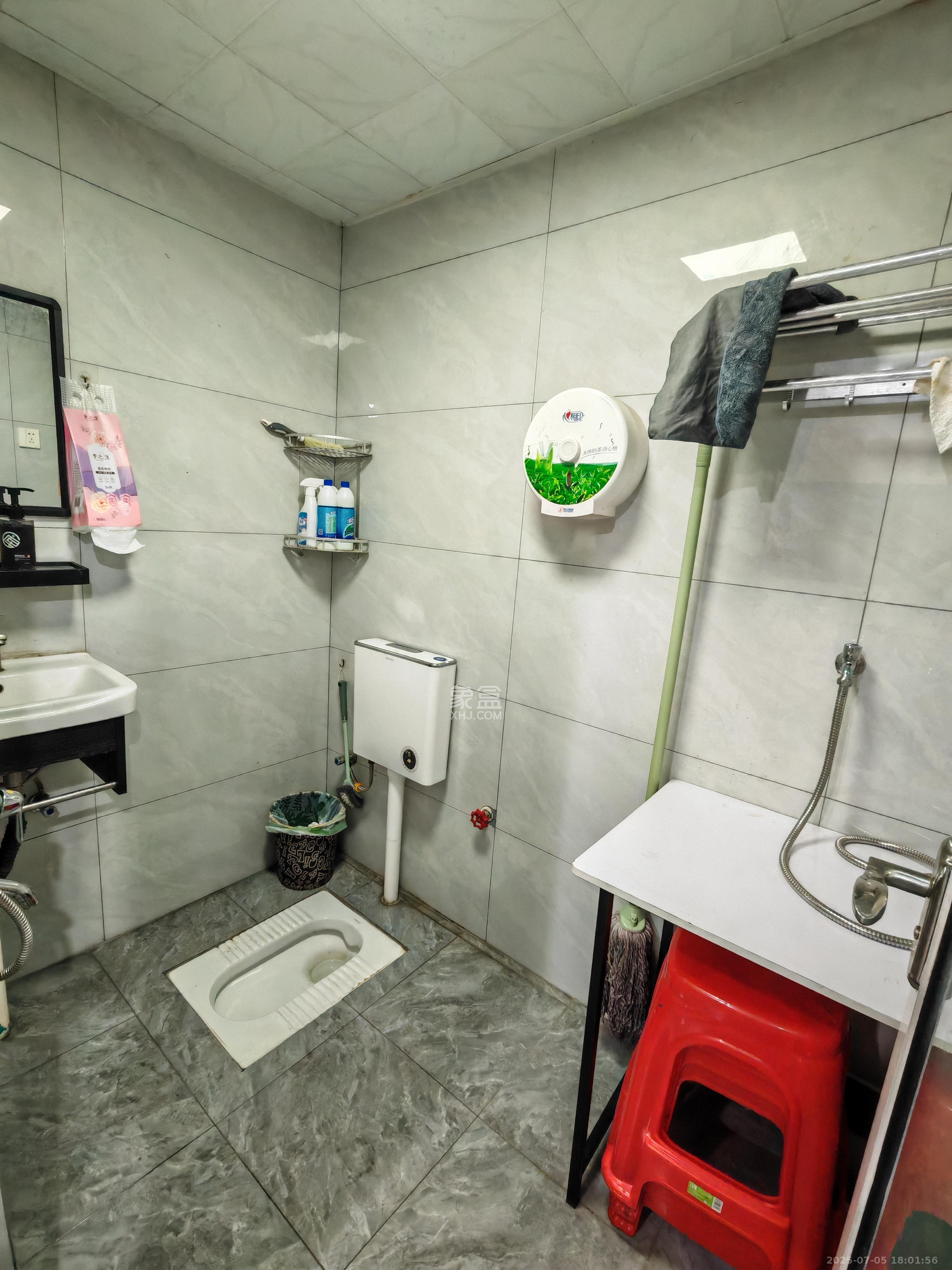 天鸿天府(天鸿中央大院) 1室1厅1卫 2000.0元/月 天鸿天府(天鸿中央大院) 1室1厅1卫 2000.0元/月室内图