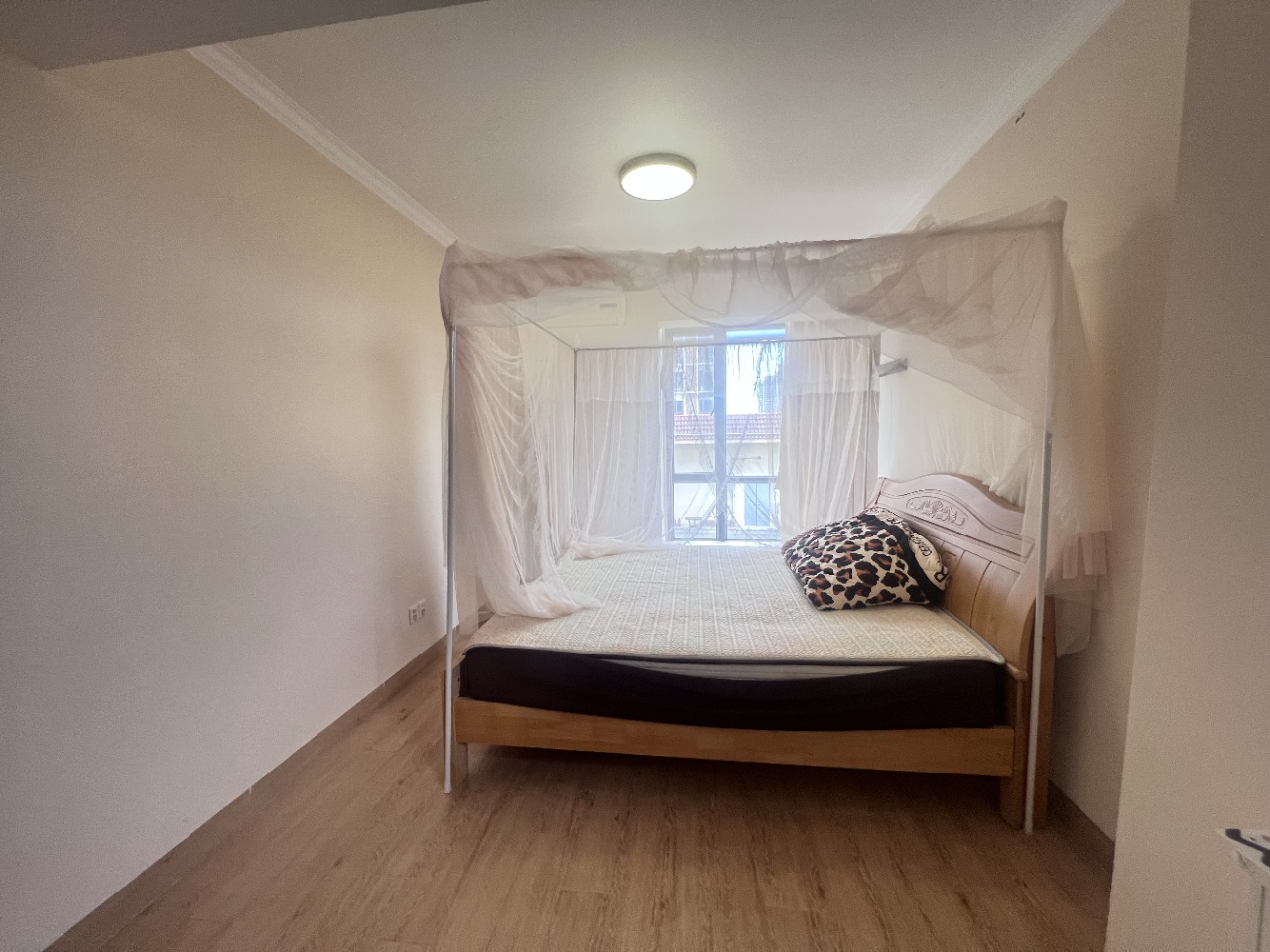 锦绣花园 3室2厅1卫 135.0万 锦绣花园 3室2厅1卫 135.0万室内图