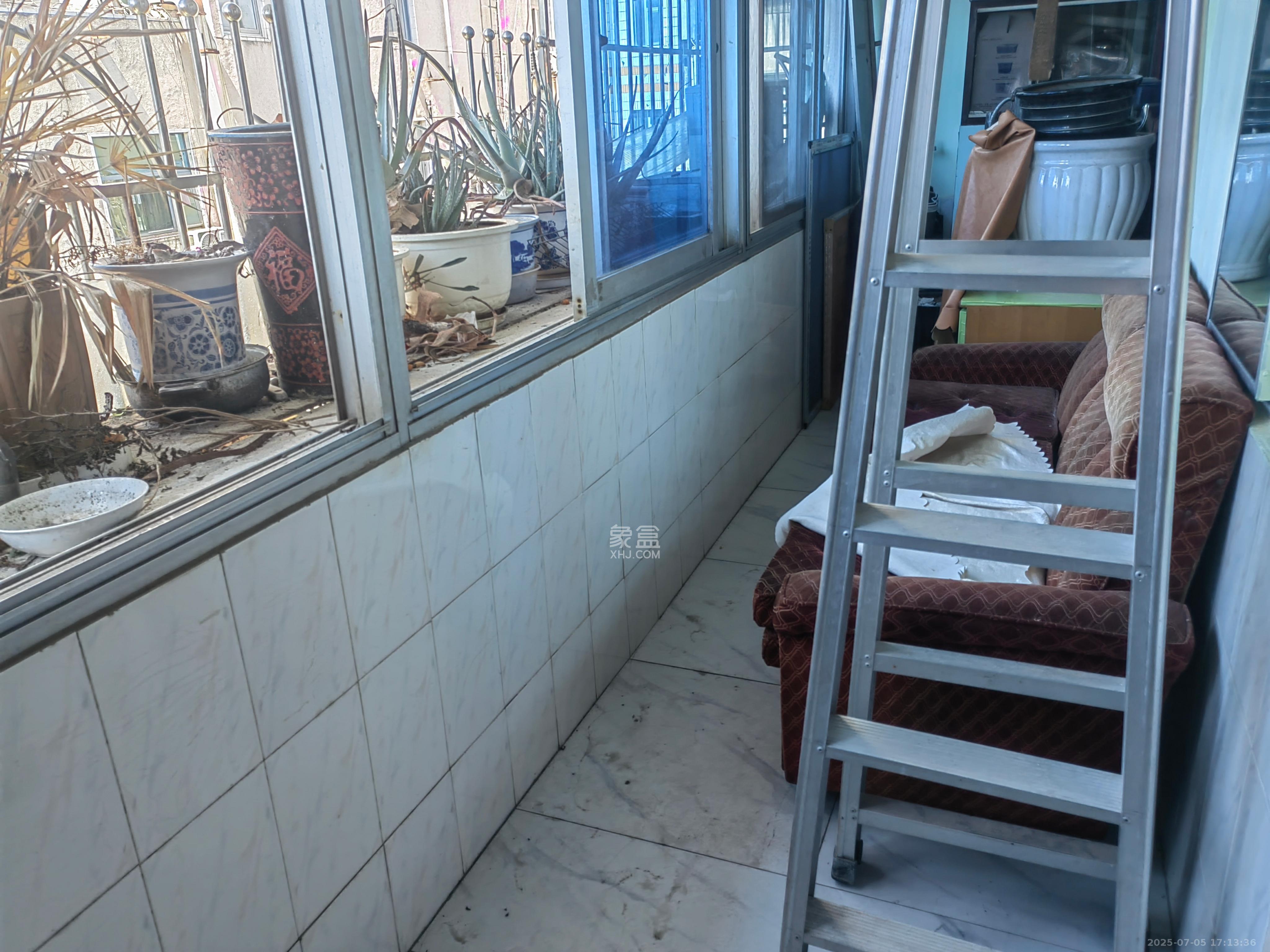 化工宿舍 2室2厅1卫 1900.0元/月 化工宿舍 2室2厅1卫 1900.0元/月室内图