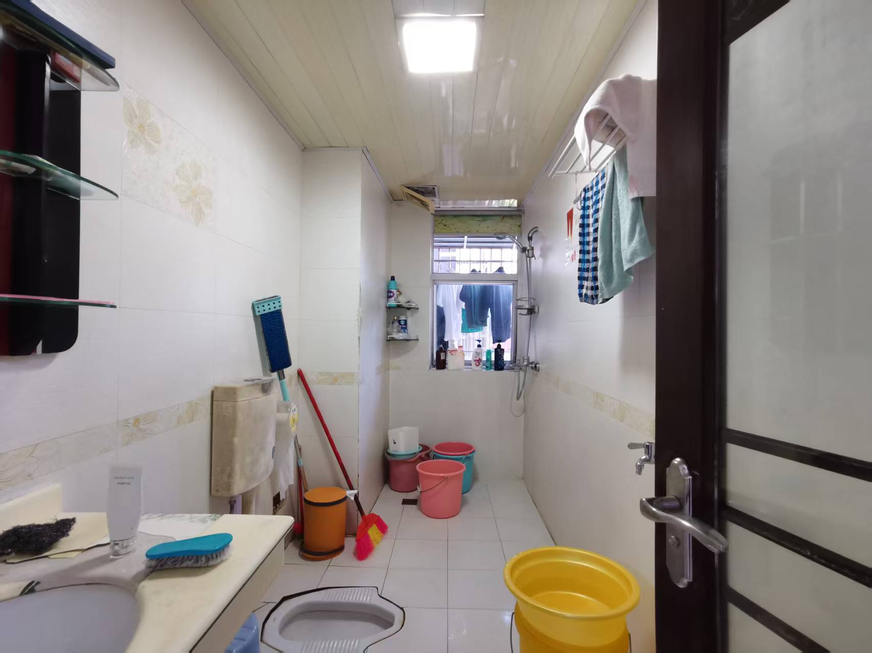 利亨花园  3室2厅2卫    170.0万 利亨花园  3室2厅2卫    170.0万室内图