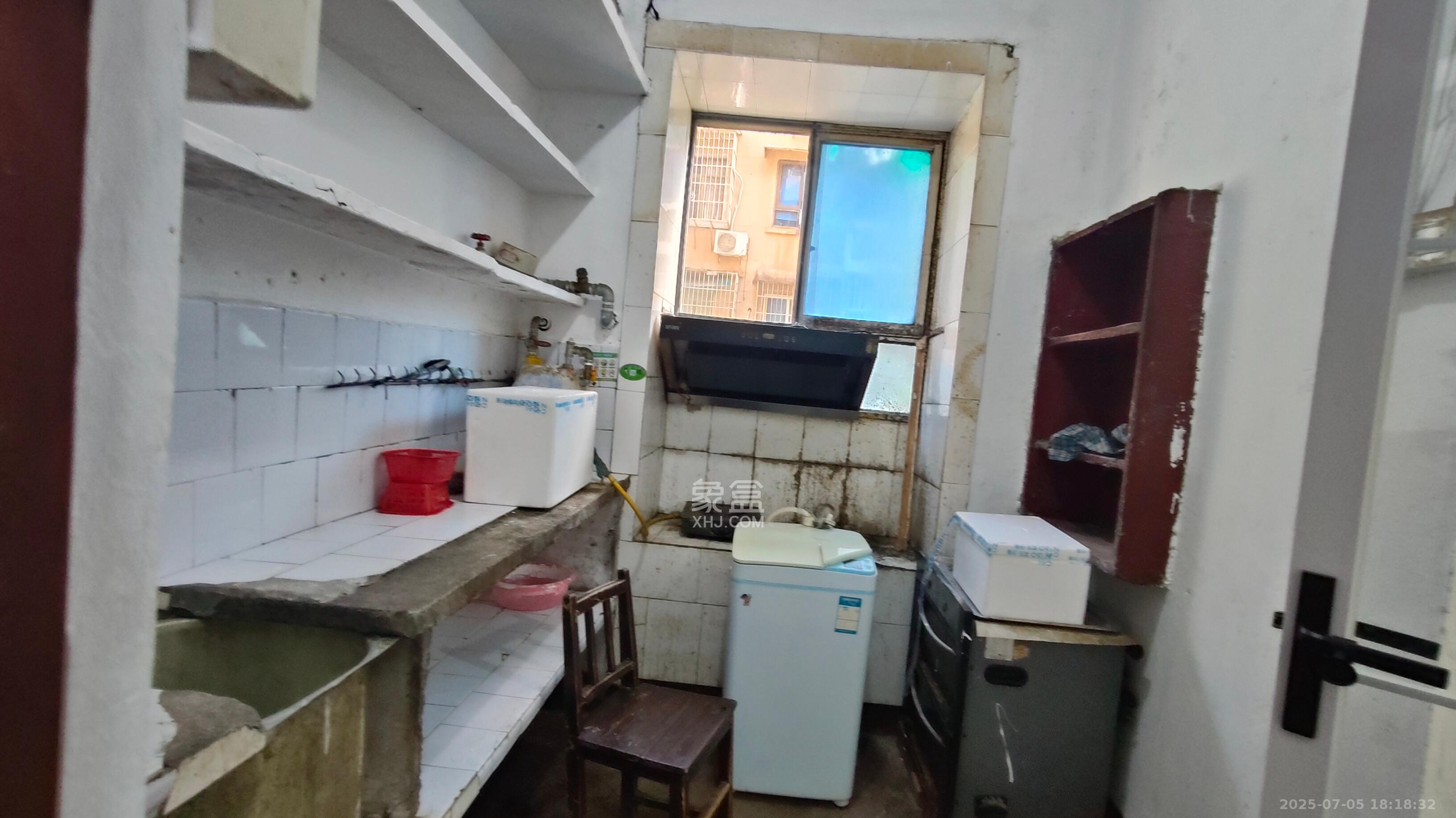 矿山研究院  2室1厅1卫   1700.00元/月室内图