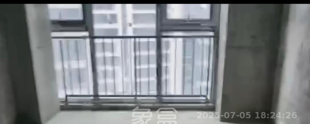 绿地V岛 1室1厅1卫 1500.0元/月 绿地V岛 1室1厅1卫 1500.0元/月室内图