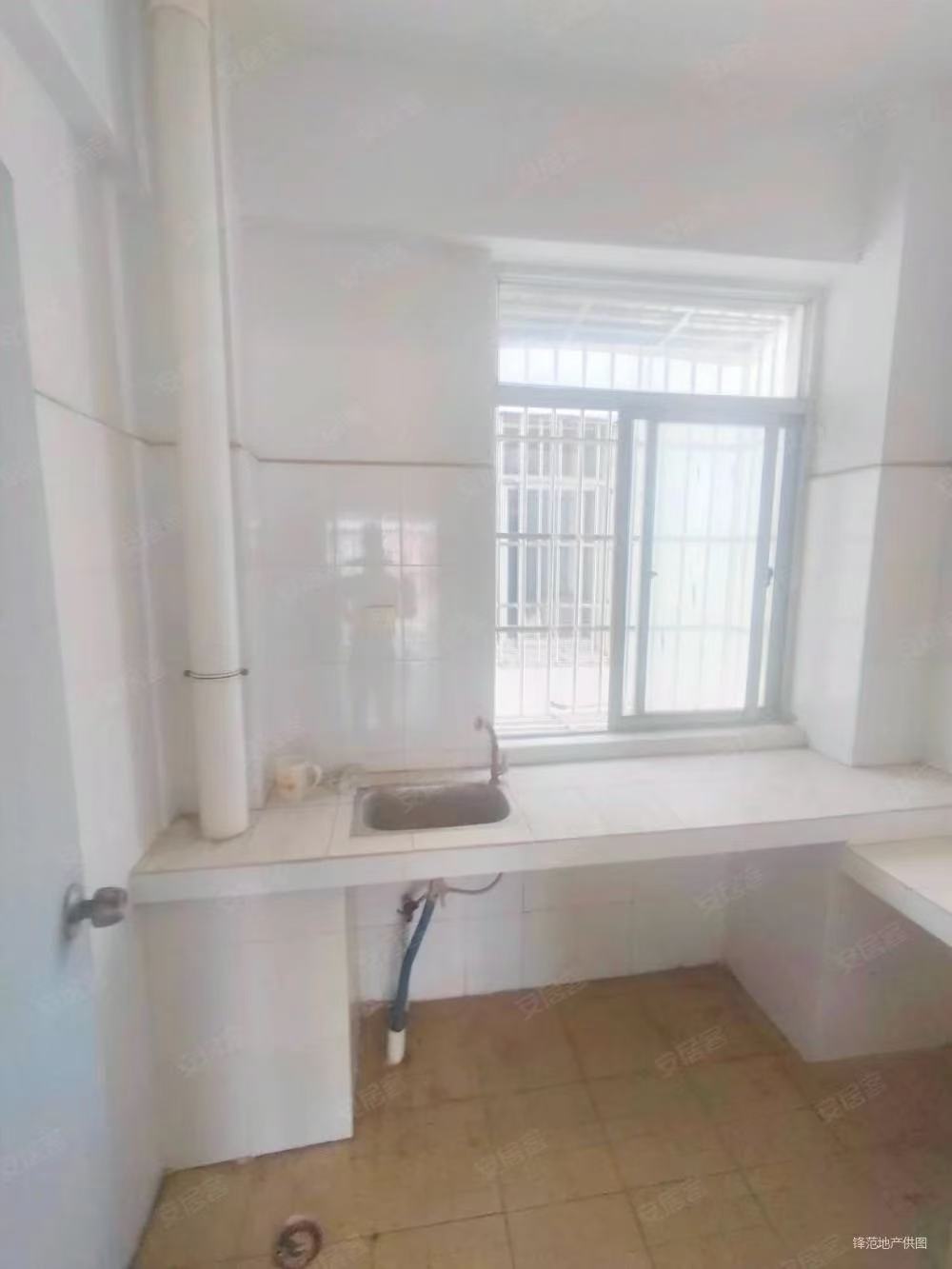 晋江安置小区(群贤路8号) 2室2厅1卫 1300.0元/月 晋江安置小区(群贤路8号) 2室2厅1卫 1300.0元/月室内图