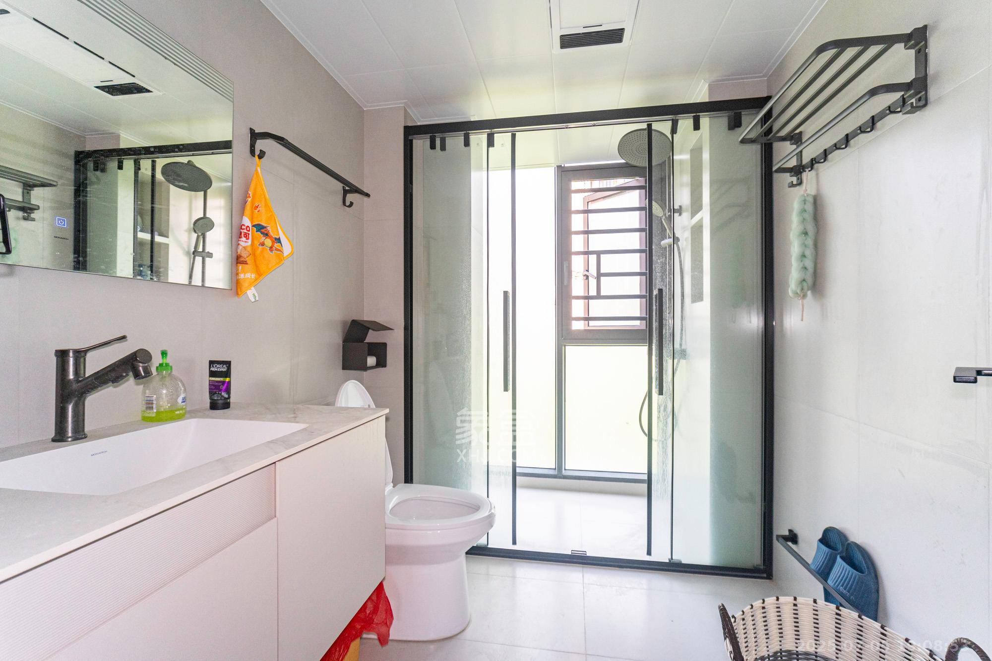 星湖湾二期洋房  4室2厅2卫    178.0万 星湖湾二期洋房  4室2厅2卫    178.0万卫生间