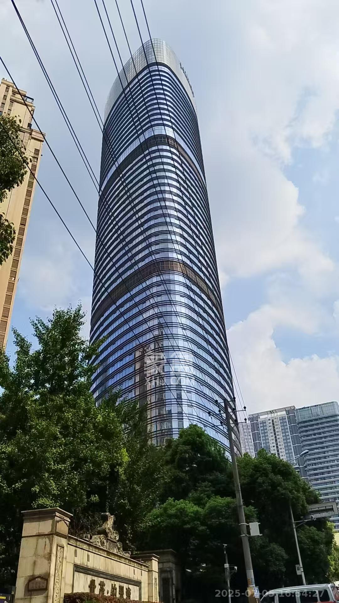 世茂铂曼  3室2厅1卫   5000.00元/月小区图