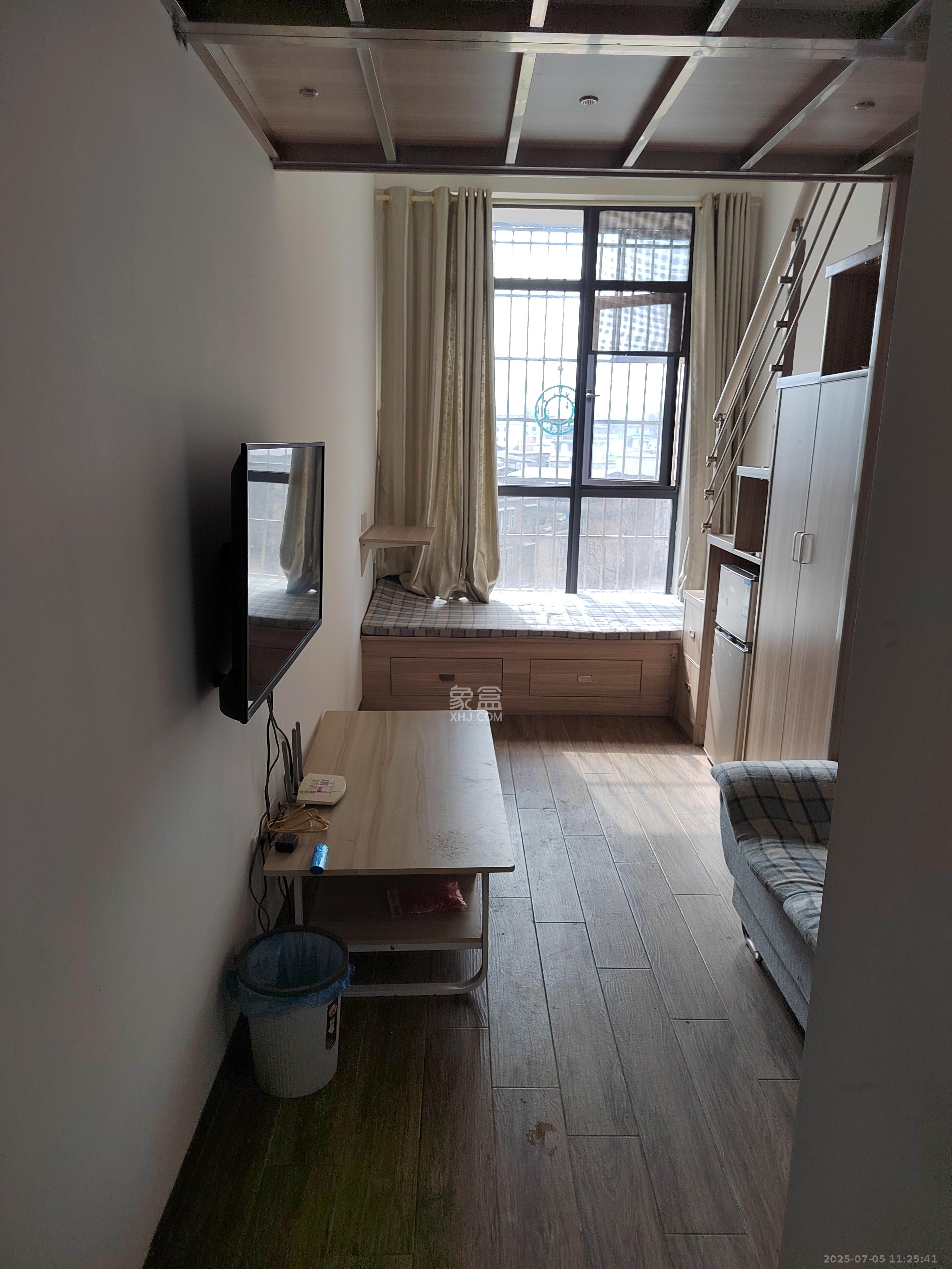 叠彩兰亭 1室1厅1卫 1200.0元/月 叠彩兰亭 1室1厅1卫 1200.0元/月室内图