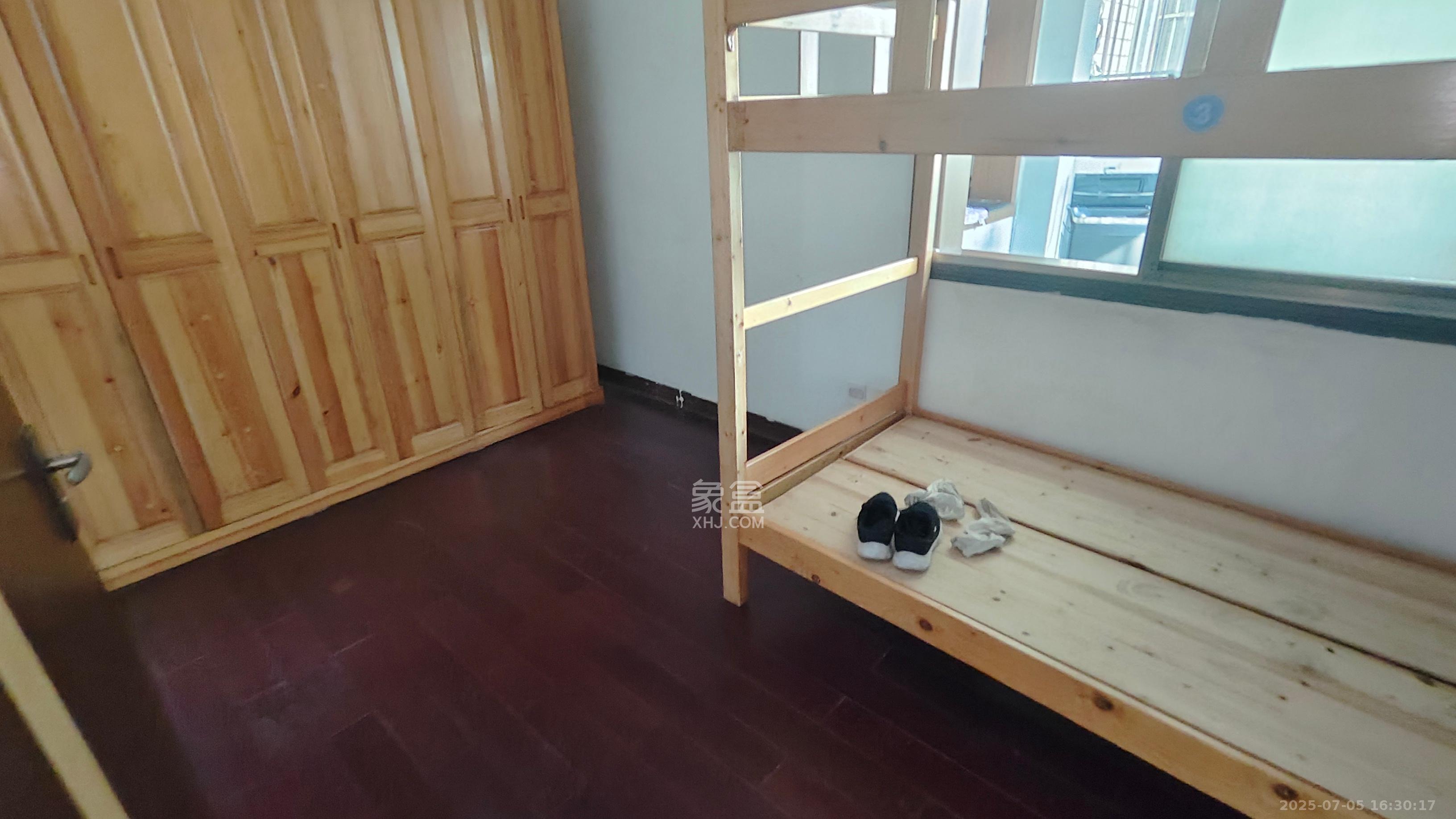 时代天骄 4室2厅2卫 2300.0元/月 时代天骄 4室2厅2卫 2300.0元/月室内图