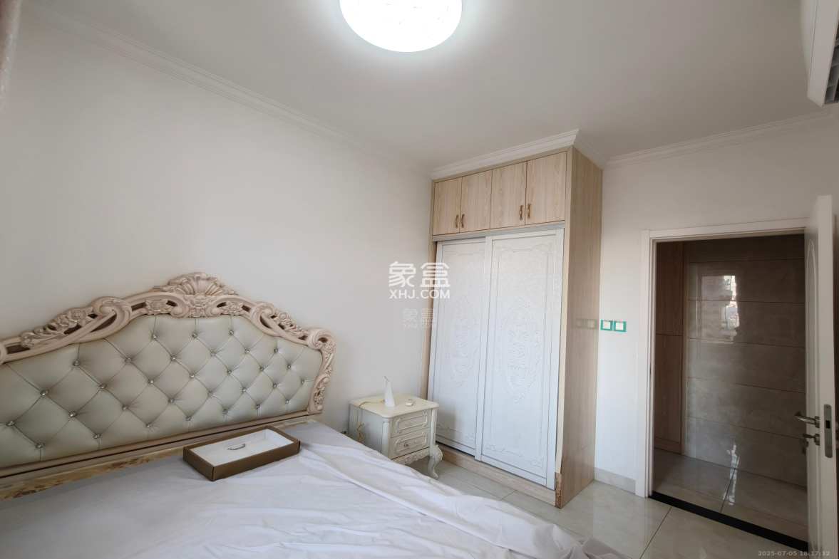 湘银星城 3室2厅1卫 2000.0元/月 湘银星城 3室2厅1卫 2000.0元/月室内图