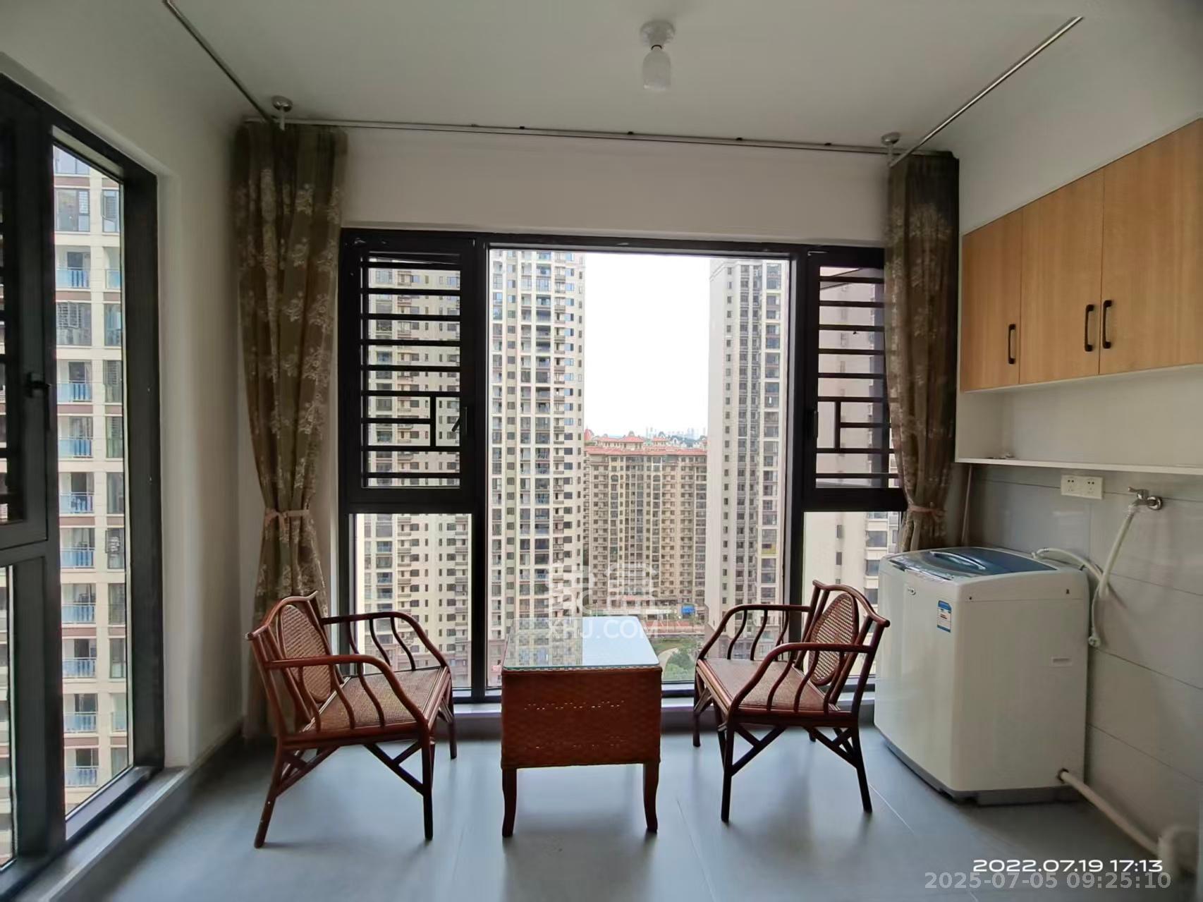 长房明宸府 4室2厅1卫 2100.0元/月 长房明宸府 4室2厅1卫 2100.0元/月室内图