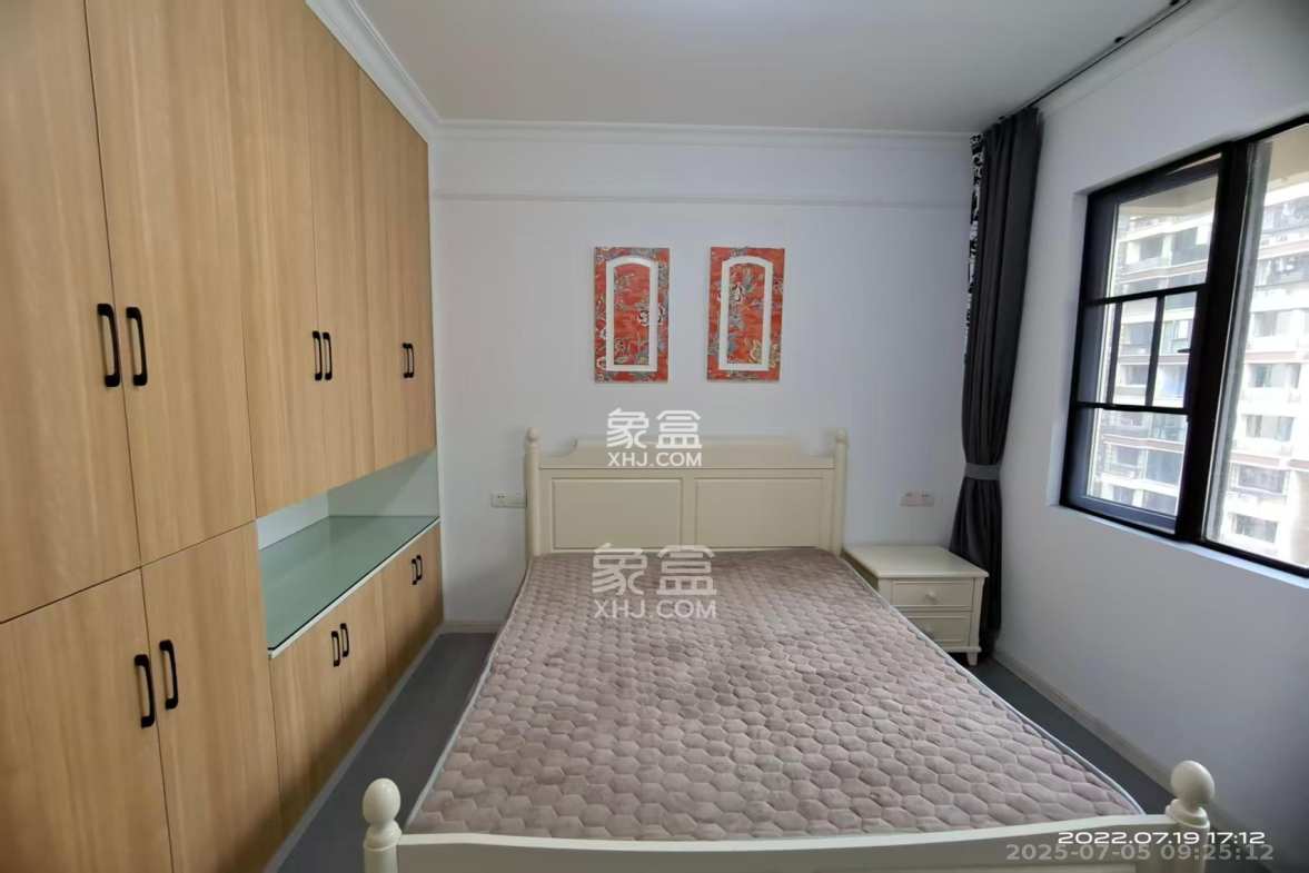 长房明宸府 4室2厅1卫 2100.0元/月 长房明宸府 4室2厅1卫 2100.0元/月室内图