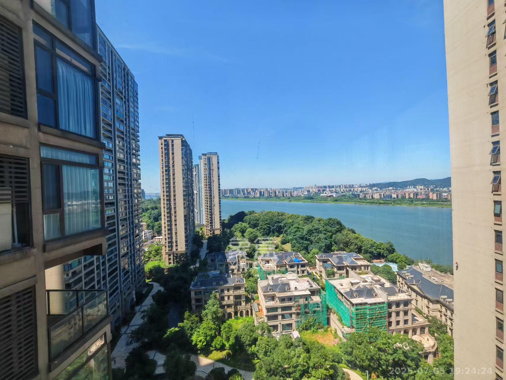 中建江山壹号  4室2厅2卫    520.0万 中建江山壹号  4室2厅2卫    520.0万小区图