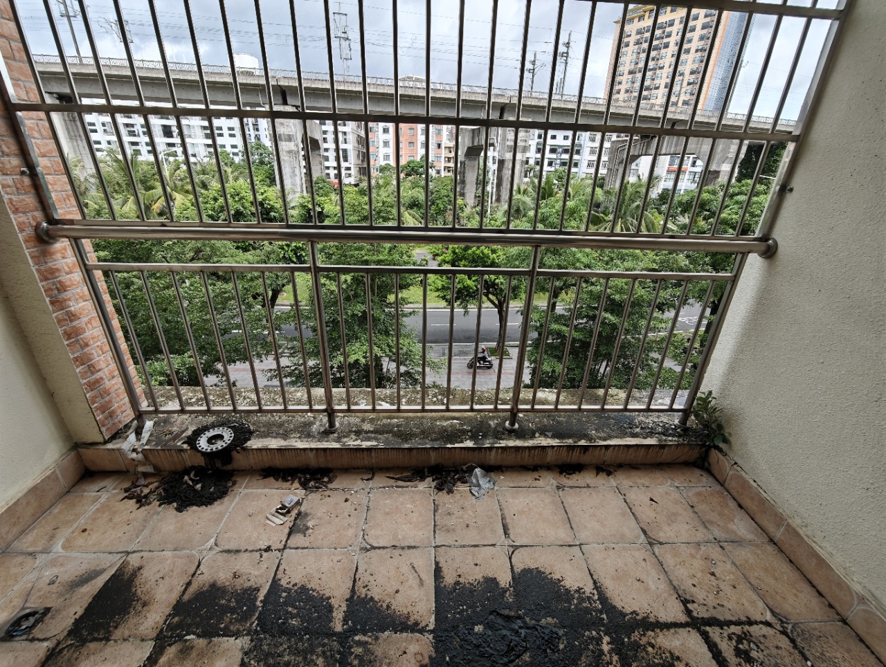 书馨苑 1室1厅1卫 1600.0元/月 书馨苑 1室1厅1卫 1600.0元/月室内图