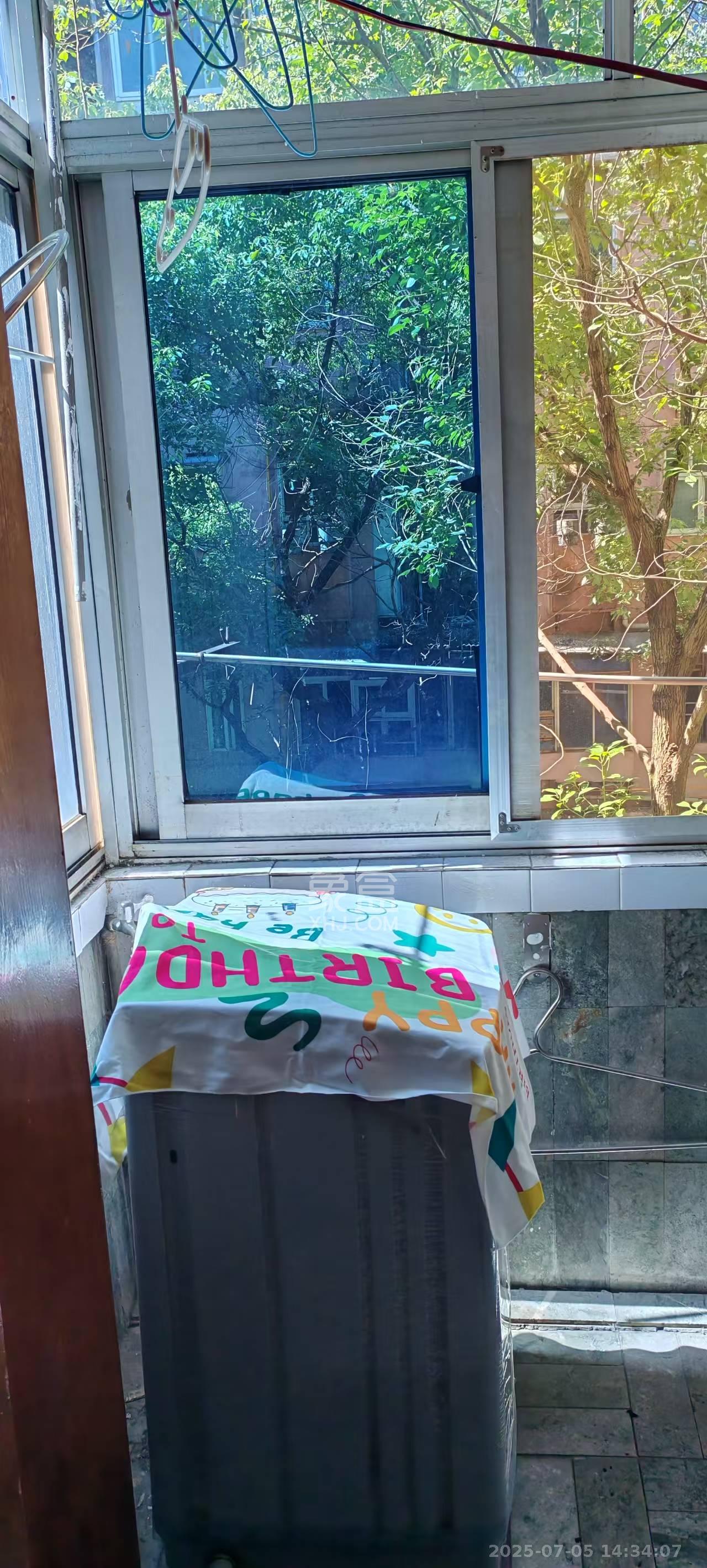 桂花二村  2室1厅1卫    1600.0元/月 桂花二村  2室1厅1卫    1600.0元/月室内图