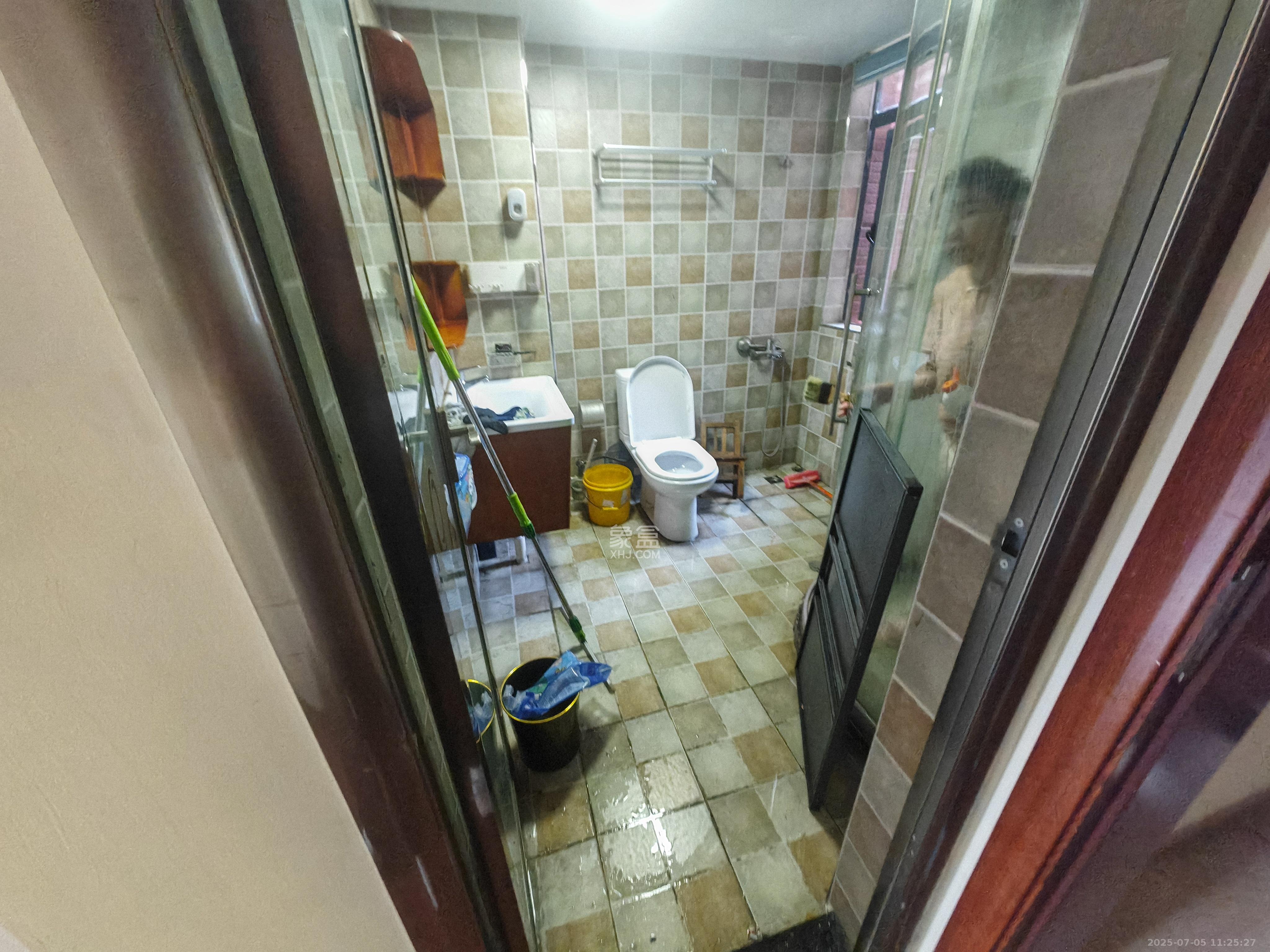 钱隆首府(福晟御园) 3室1厅2卫 3200.0元/月 钱隆首府(福晟御园) 3室1厅2卫 3200.0元/月室内图