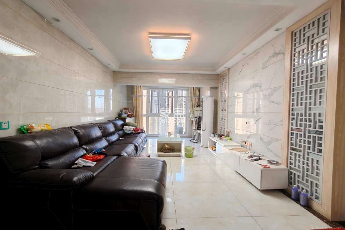 湘银星城 3室2厅1卫 2000.0元/月 湘银星城 3室2厅1卫 2000.0元/月室内图