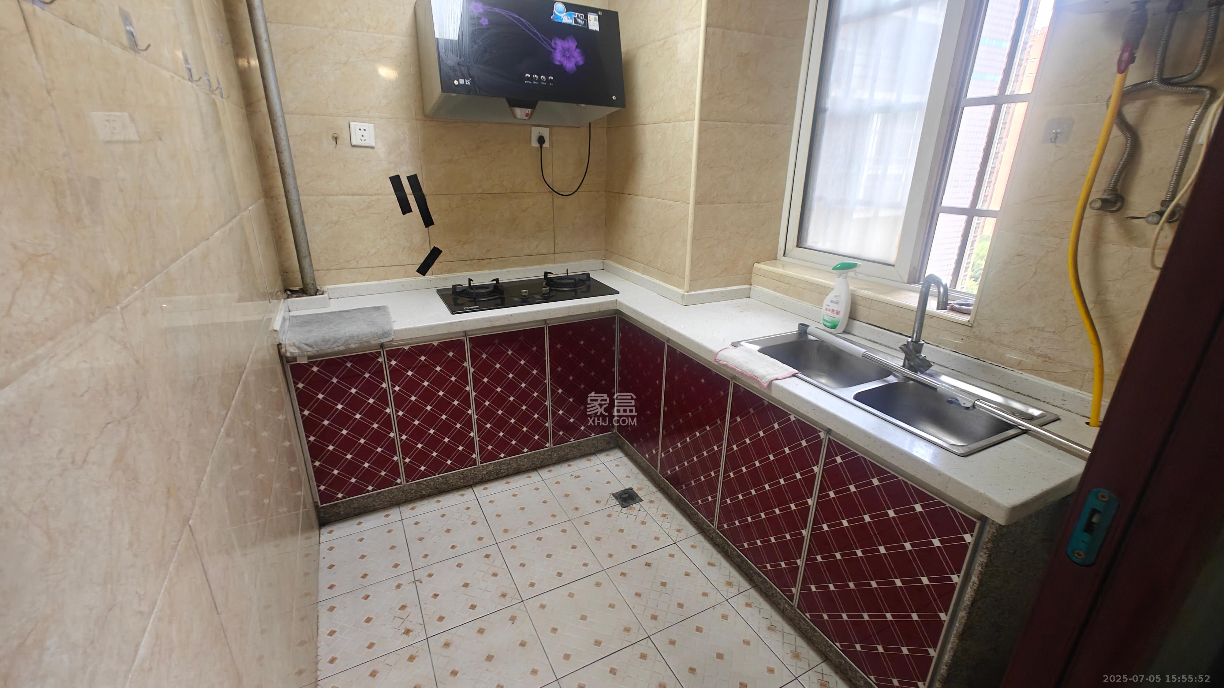 佳美星城 3室2厅2卫 1500.0元/月 佳美星城 3室2厅2卫 1500.0元/月室内图