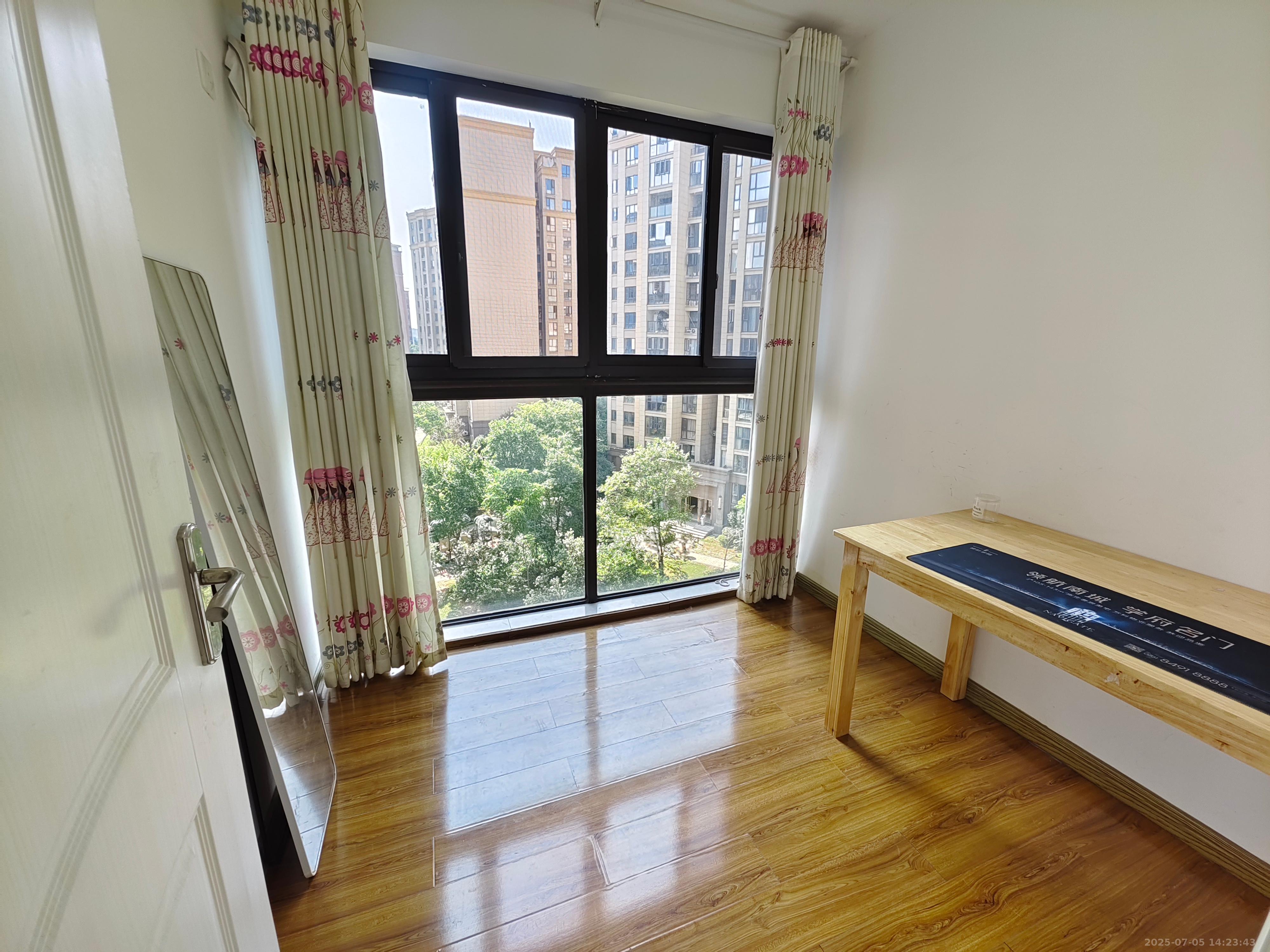 鑫远悦城(鑫远悦时代)  1室1厅1卫    2000.0元/月 鑫远悦城(鑫远悦时代)  1室1厅1卫    2000.0元/月室内图