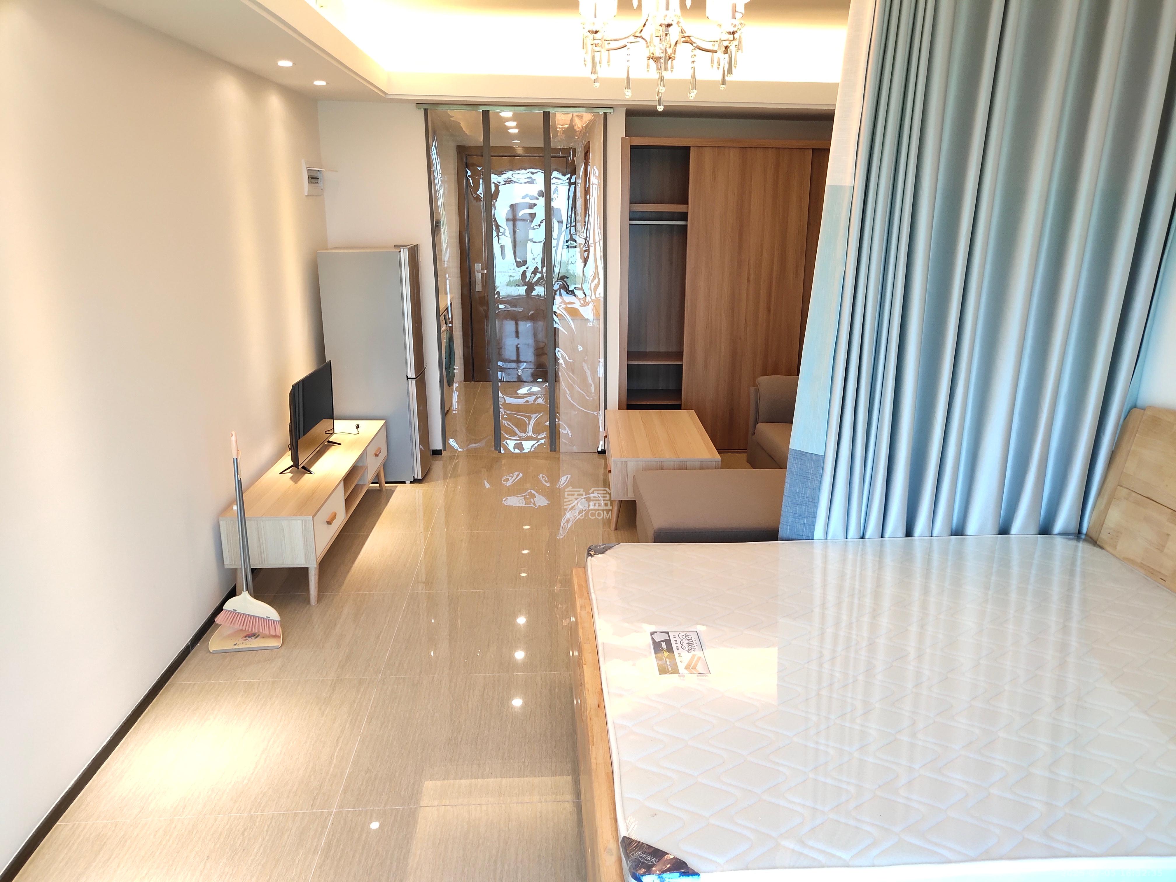 恒大翡翠华庭  1室1厅1卫    1550.0元/月室内图