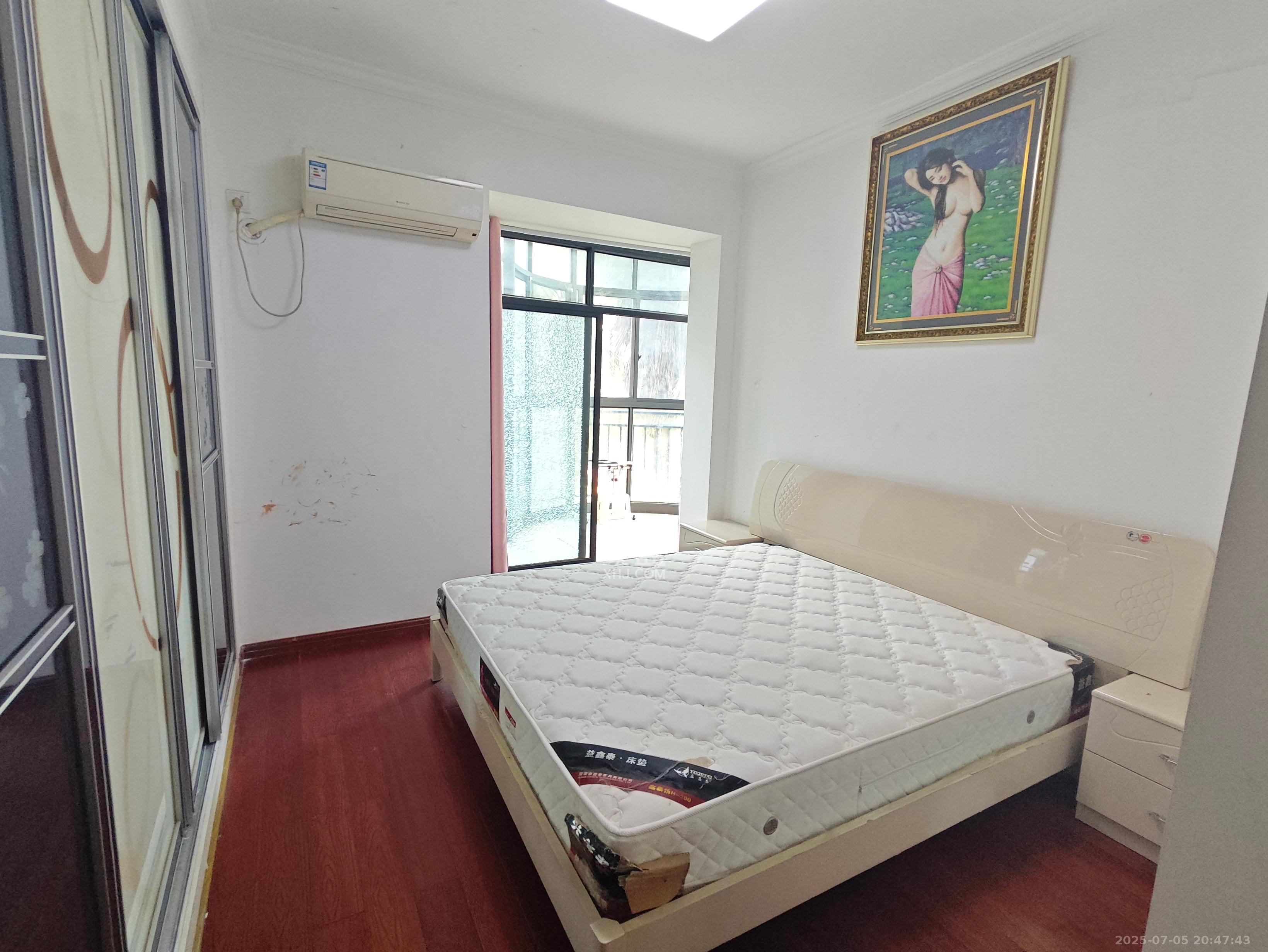 浩龙音乐界 3室1厅1卫 2000.0元/月 浩龙音乐界 3室1厅1卫 2000.0元/月室内图