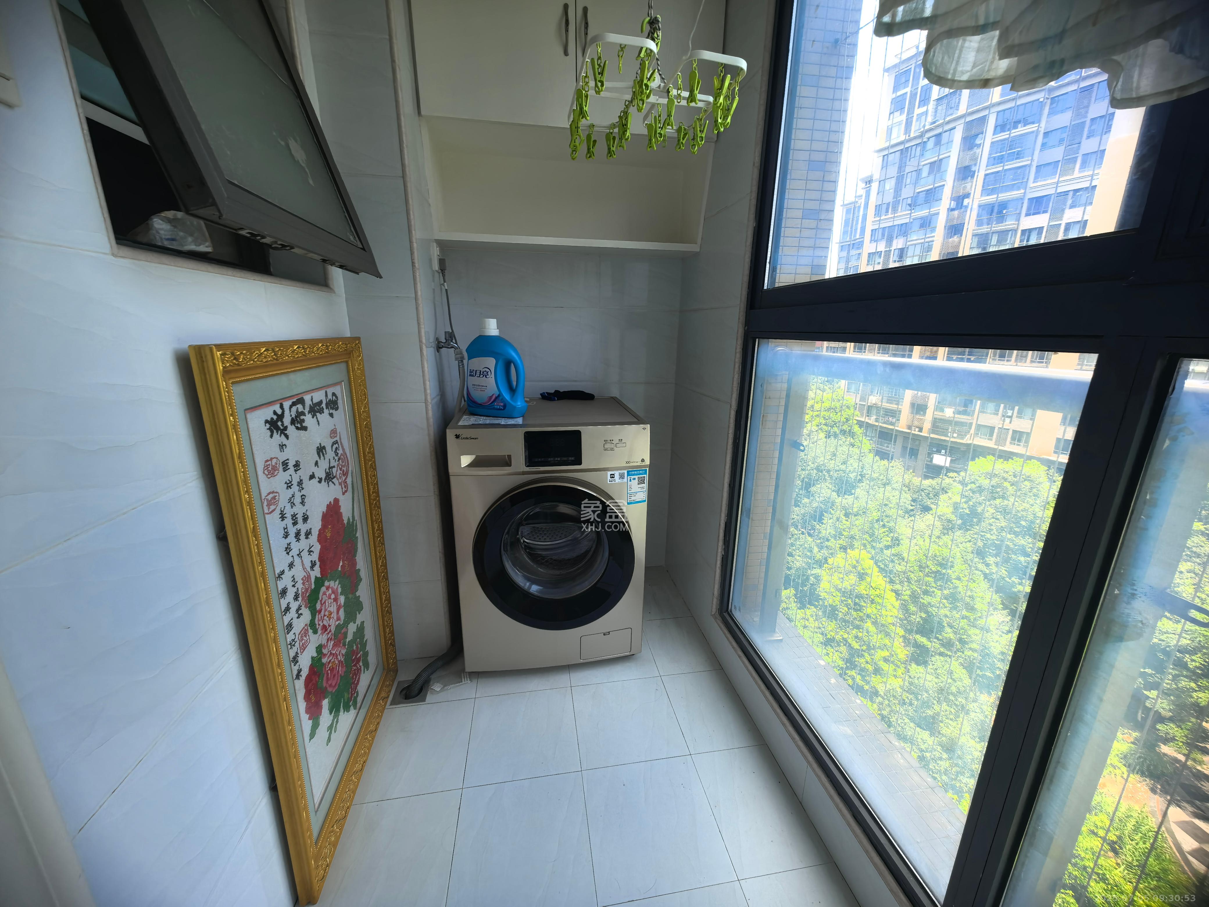 新华都万家城  2室2厅1卫   2300.00元/月室内图