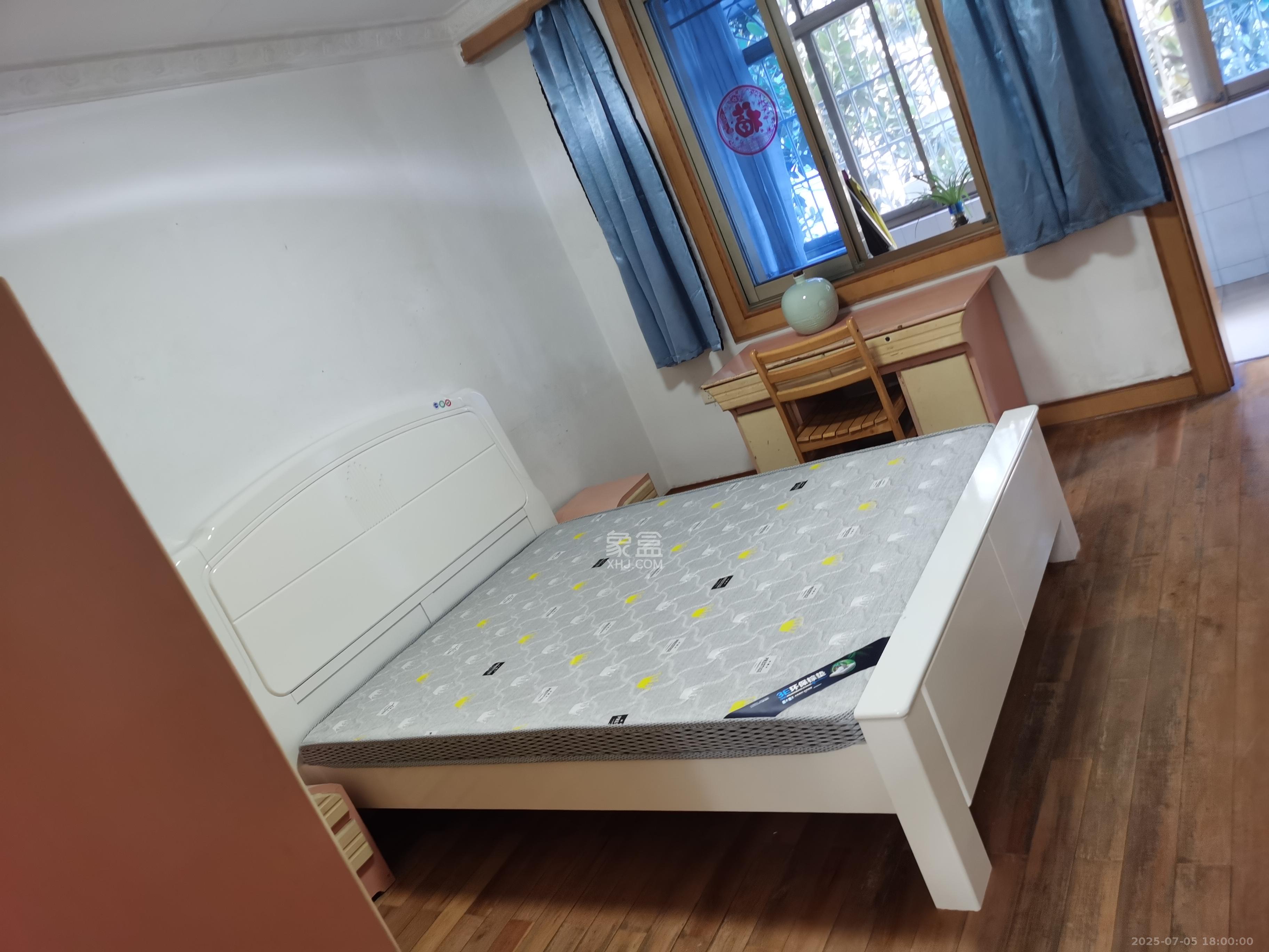 湖橡宿舍/湖橡小区  2室2厅1卫   1600.00元/月室内图