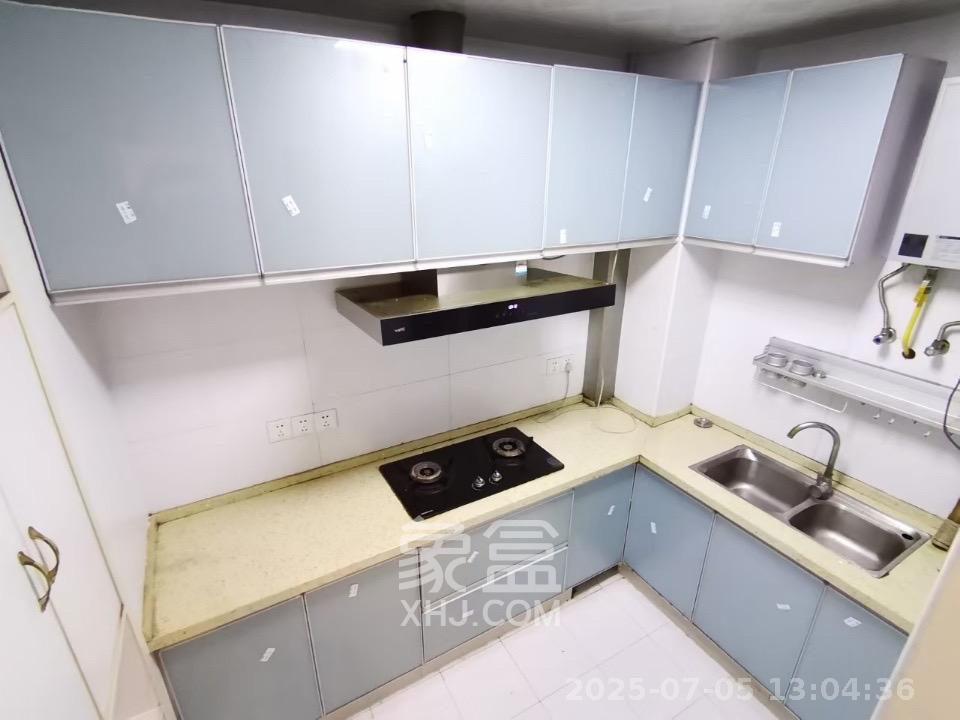 嘉顺苑  3室2厅2卫   2300.00元/月室内图