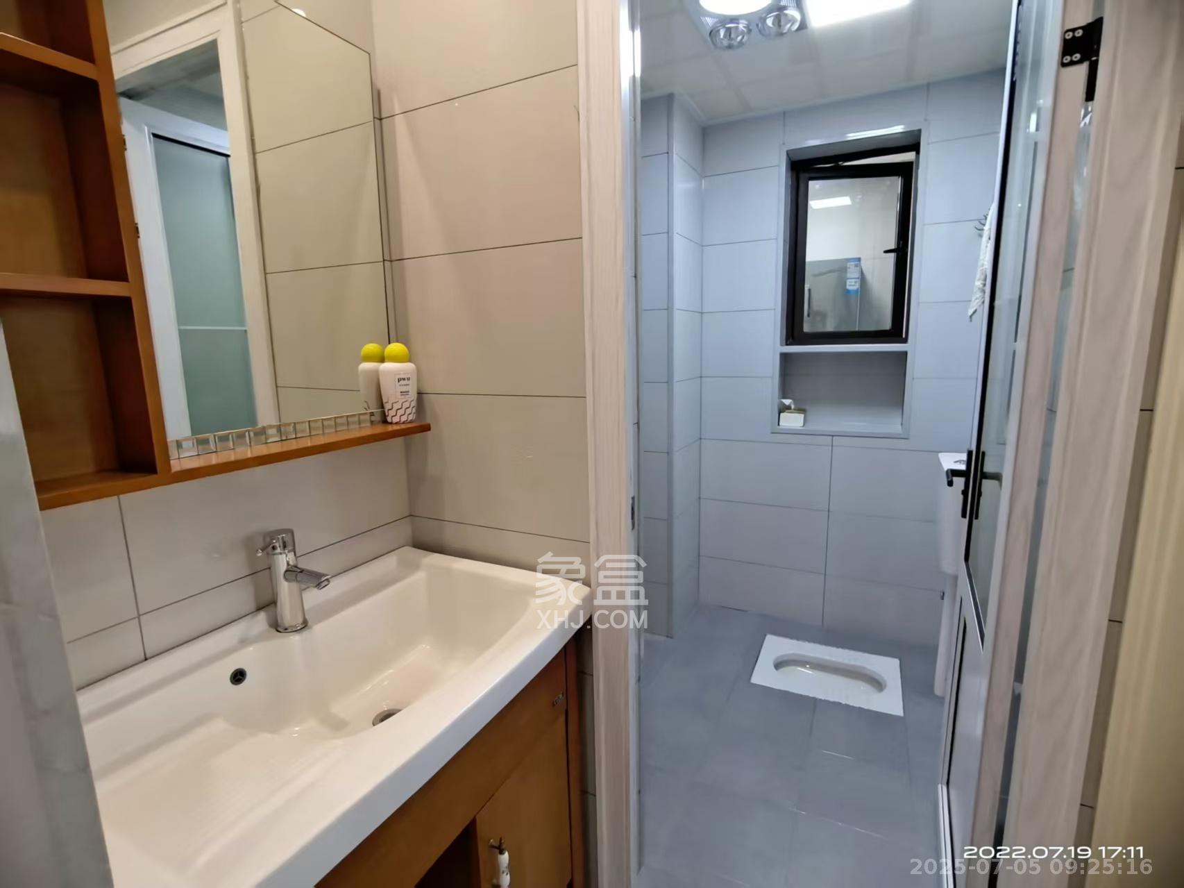 长房明宸府 4室2厅1卫 2100.0元/月 长房明宸府 4室2厅1卫 2100.0元/月室内图