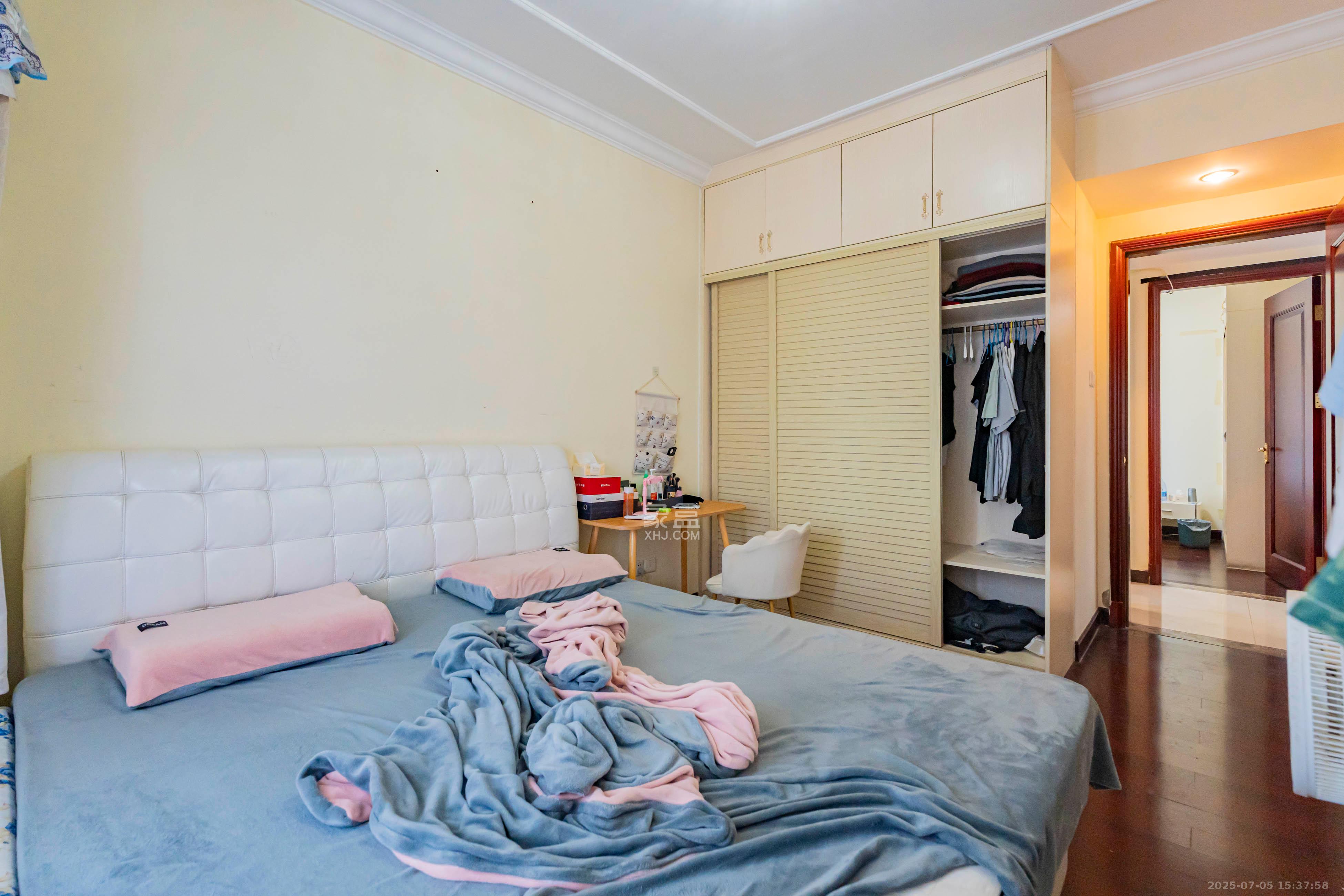 恒大雅苑  2室2厅1卫    75.0万卧室