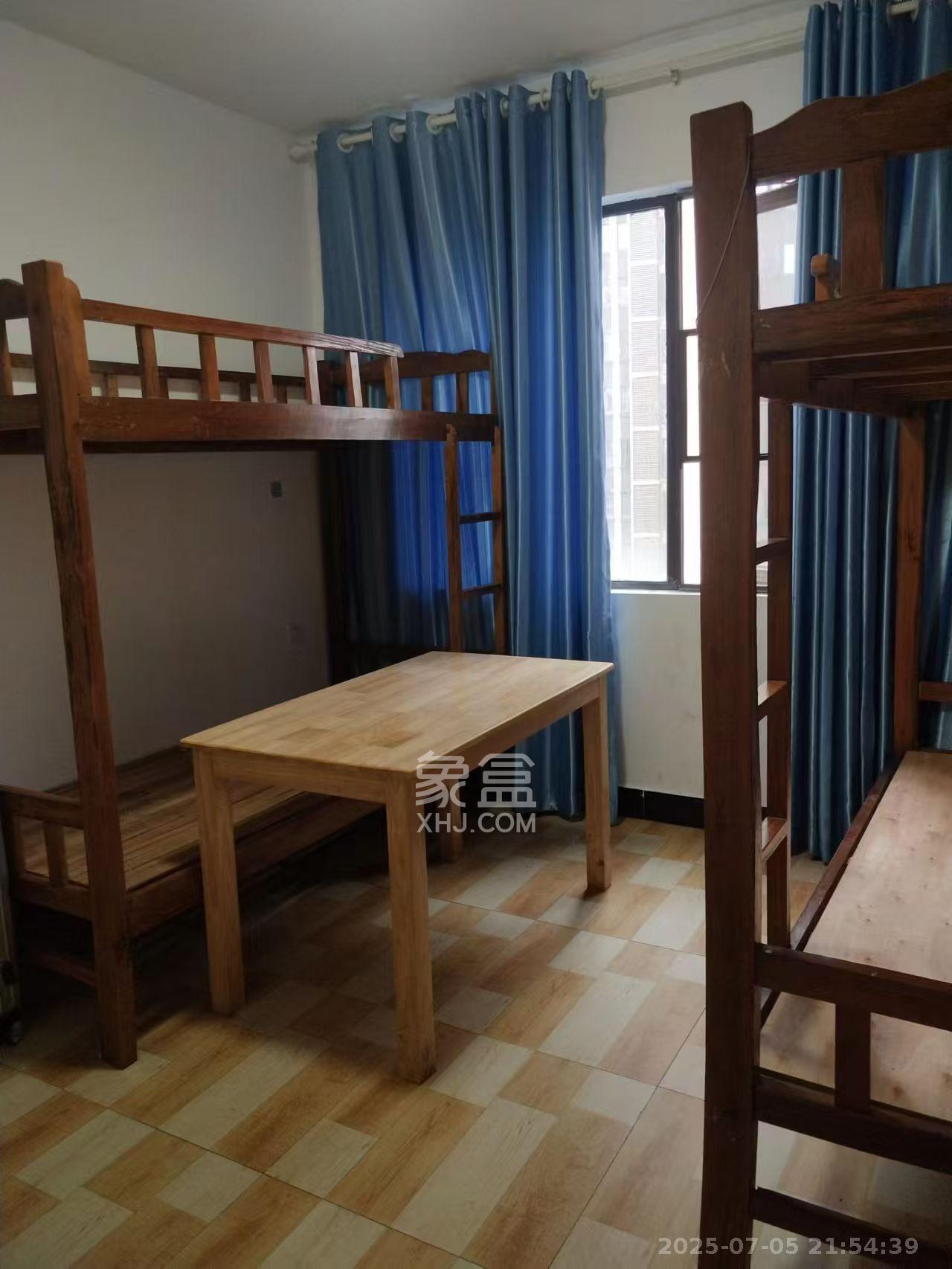 梅溪鑫苑名家 3室2厅1卫 2000.0元/月 梅溪鑫苑名家 3室2厅1卫 2000.0元/月室内图