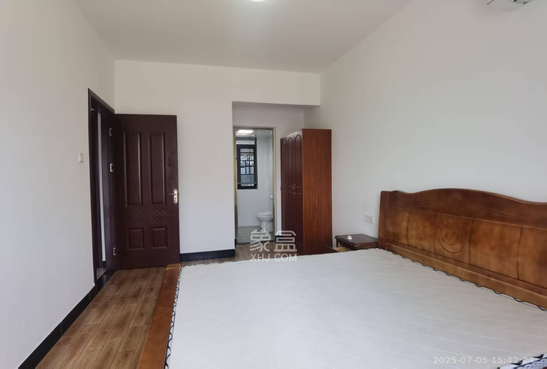 乾源国际  3室2厅2卫    2000.0元/月 乾源国际  3室2厅2卫    2000.0元/月室内图