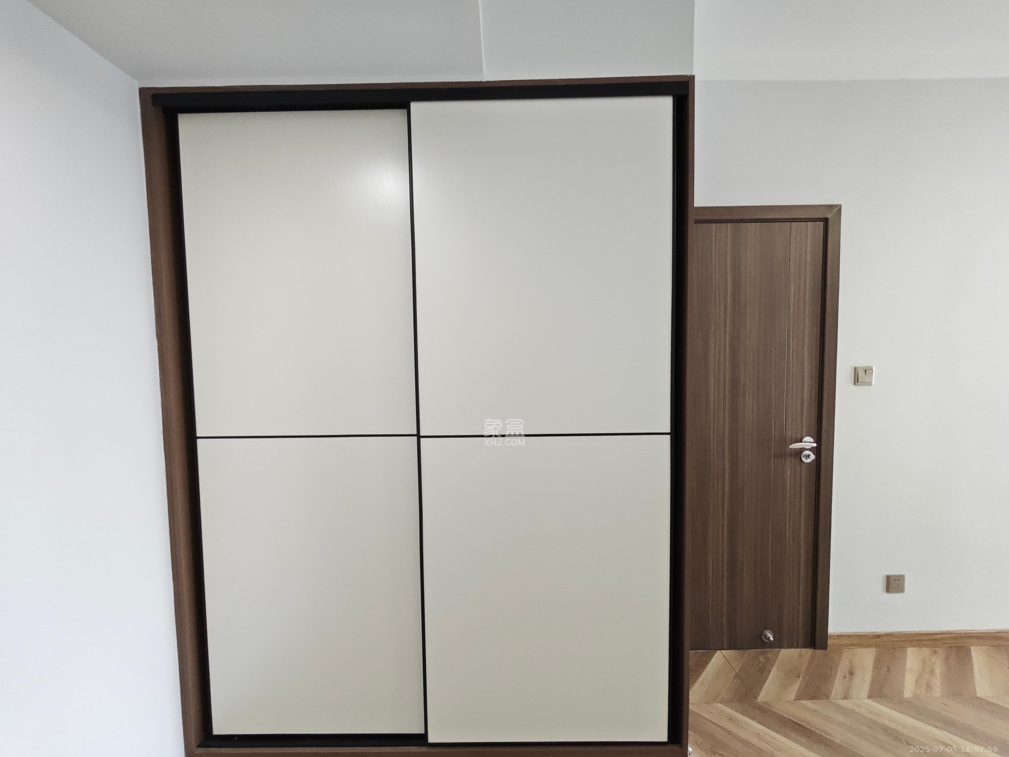 梅溪正荣府  4室2厅2卫   3300.00元/月室内图